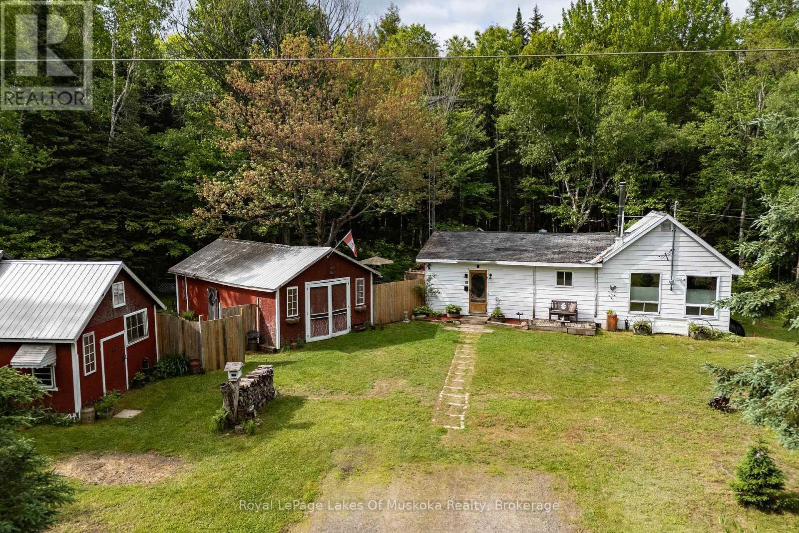 












32 OLD RAINY LAKE ROAD

,
McMurrich/Monteith (Sprucedale),




Ontario
P0A1Y0

