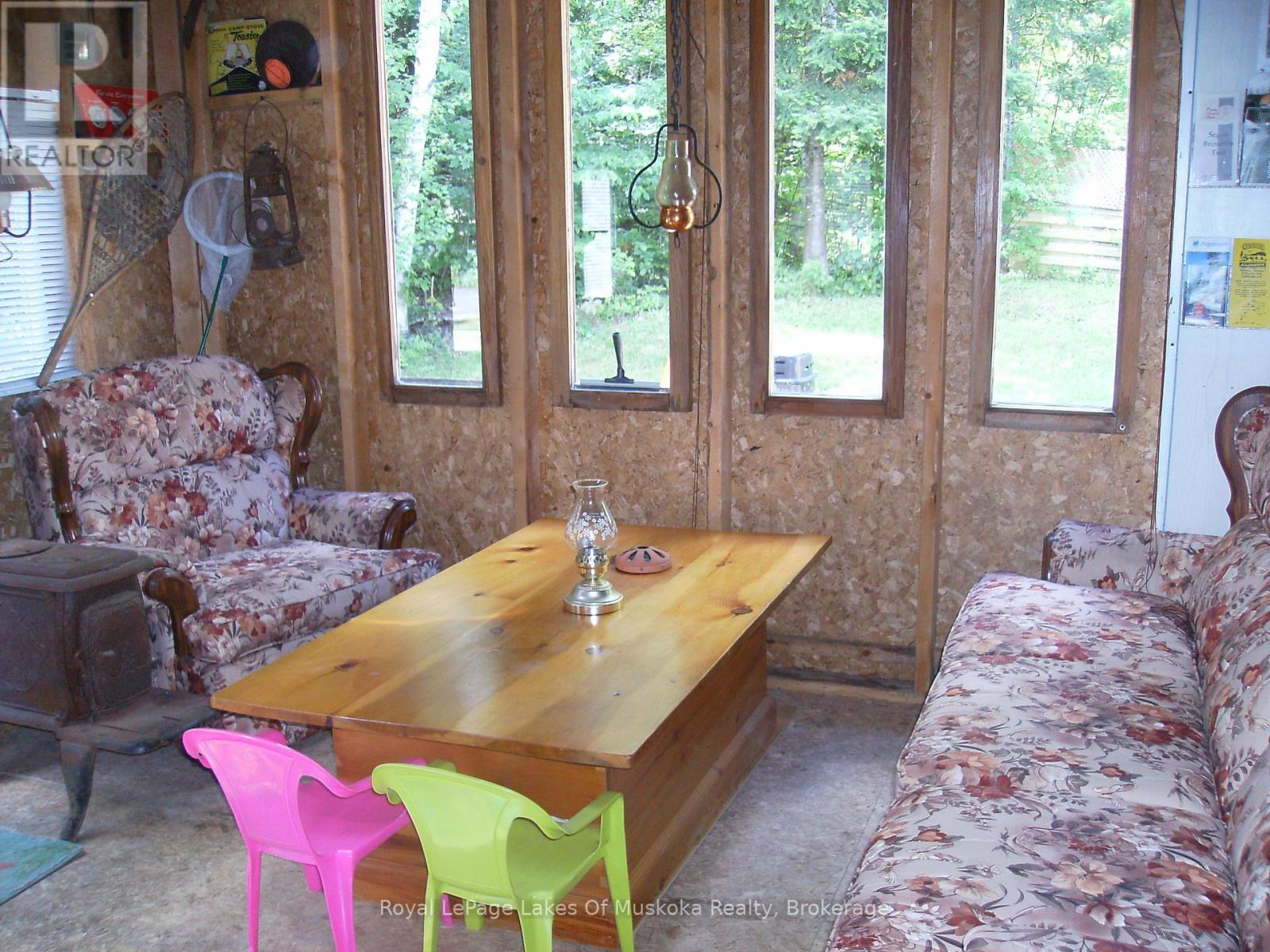 












32 OLD RAINY LAKE ROAD

,
McMurrich/Monteith (Sprucedale),




Ontario
P0A1Y0

