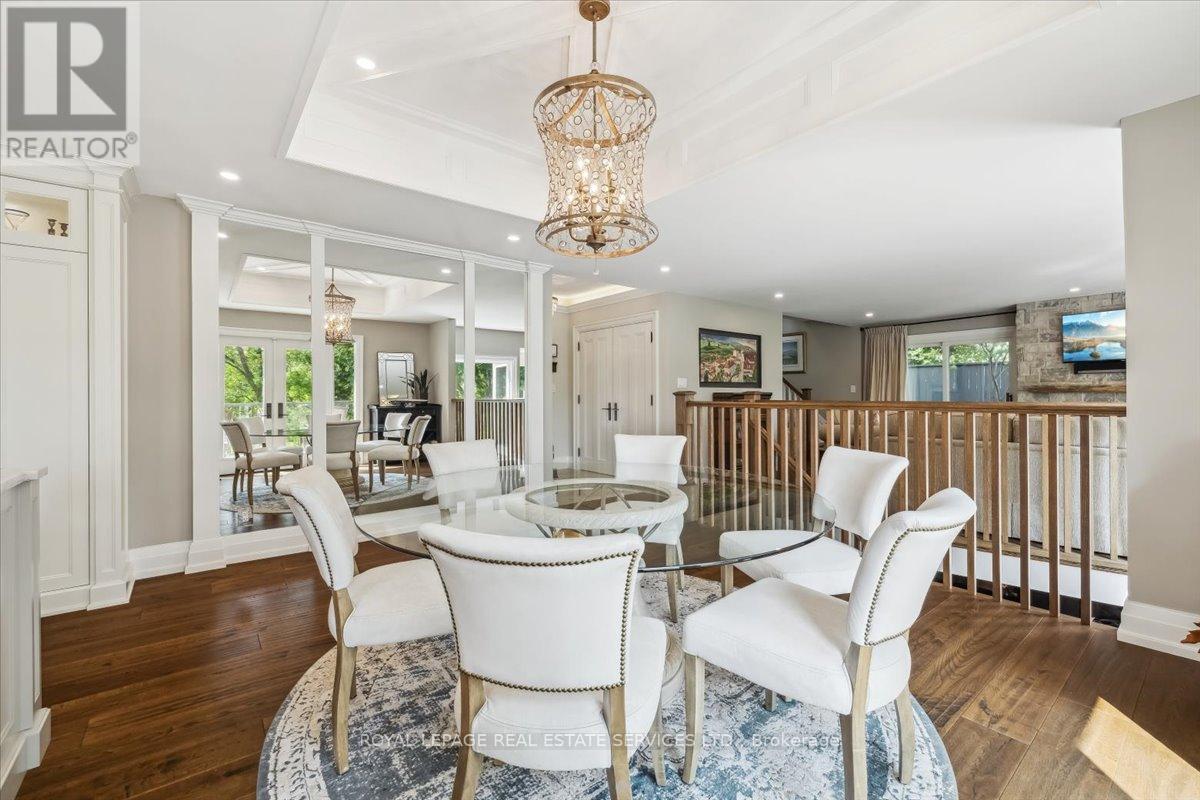 












382 TRAFALGAR ROAD

,
Oakville,




Ontario
L6J3H5

