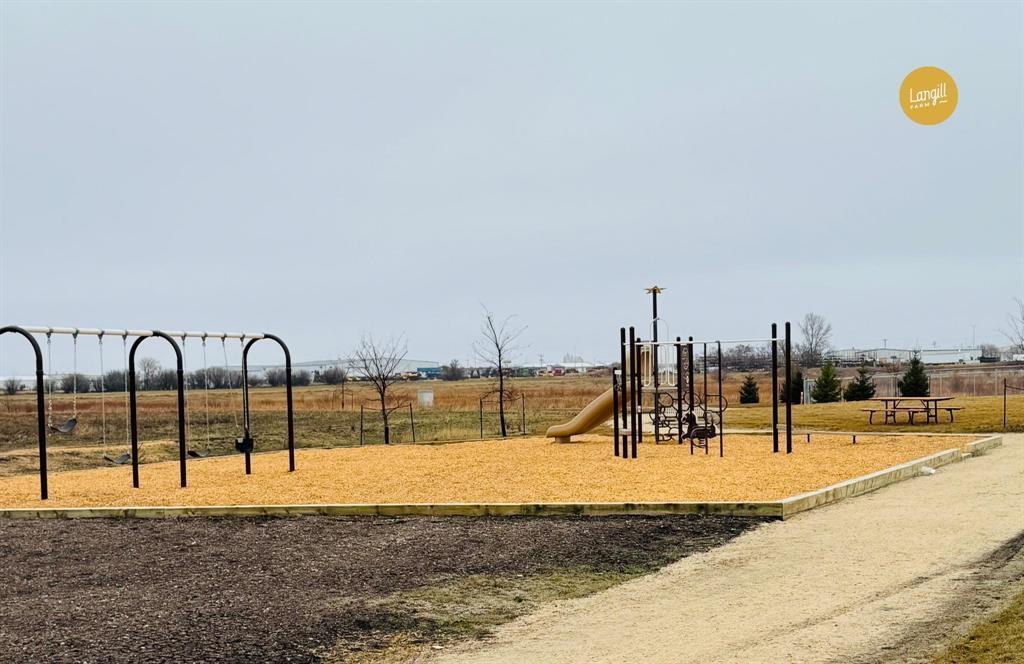 












5 Blackcurrant Court

,
Steinbach,




Manitoba
R5G1M5

