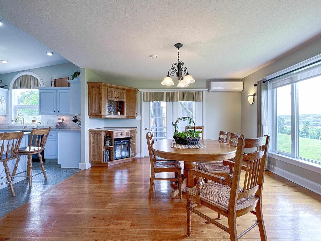 












288 Route 258

,
New Glasgow,




PE
C0A 1N0


