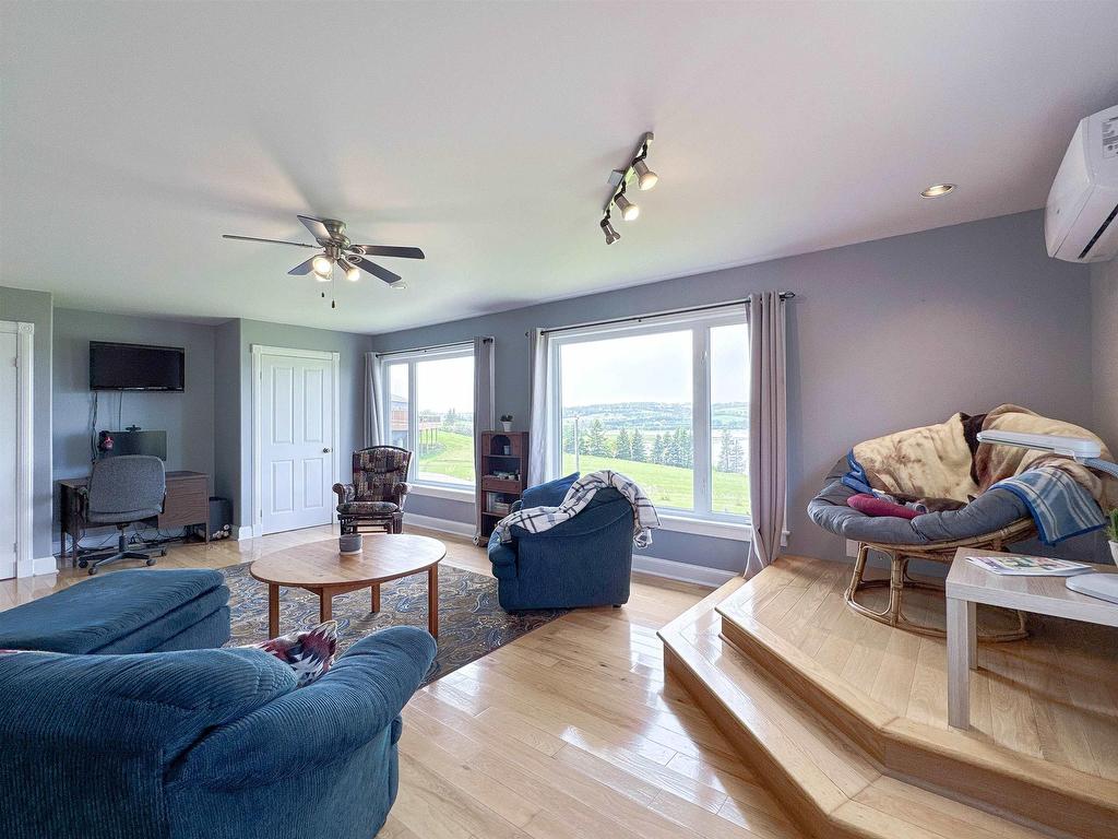 












288 Route 258

,
New Glasgow,




PE
C0A 1N0

