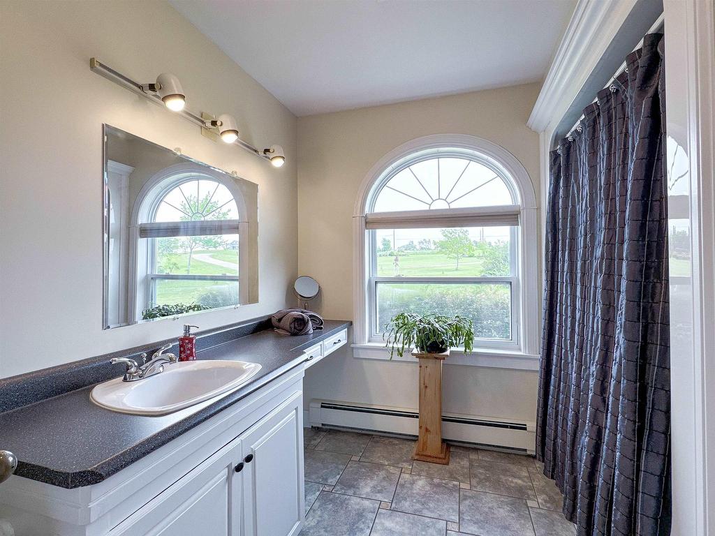 












288 Route 258

,
New Glasgow,




PE
C0A 1N0

