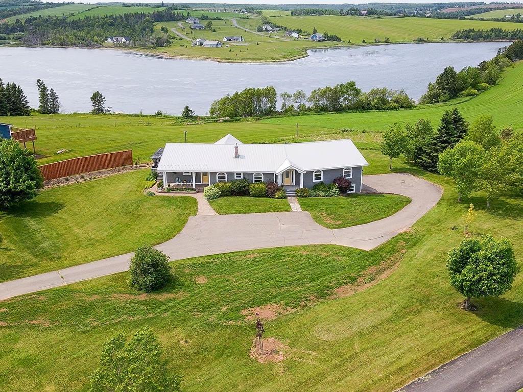 












288 Route 258

,
New Glasgow,




PE
C0A 1N0

