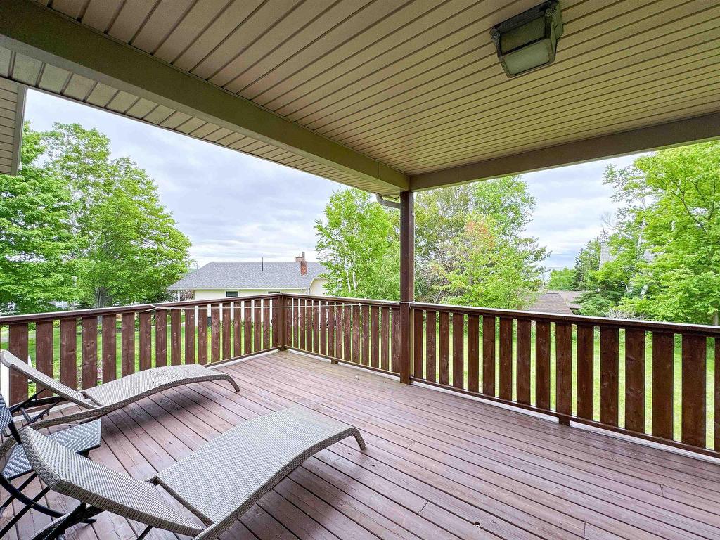 












41 Southampton Drive

,
Stratford,




PE
C1B 0B2

