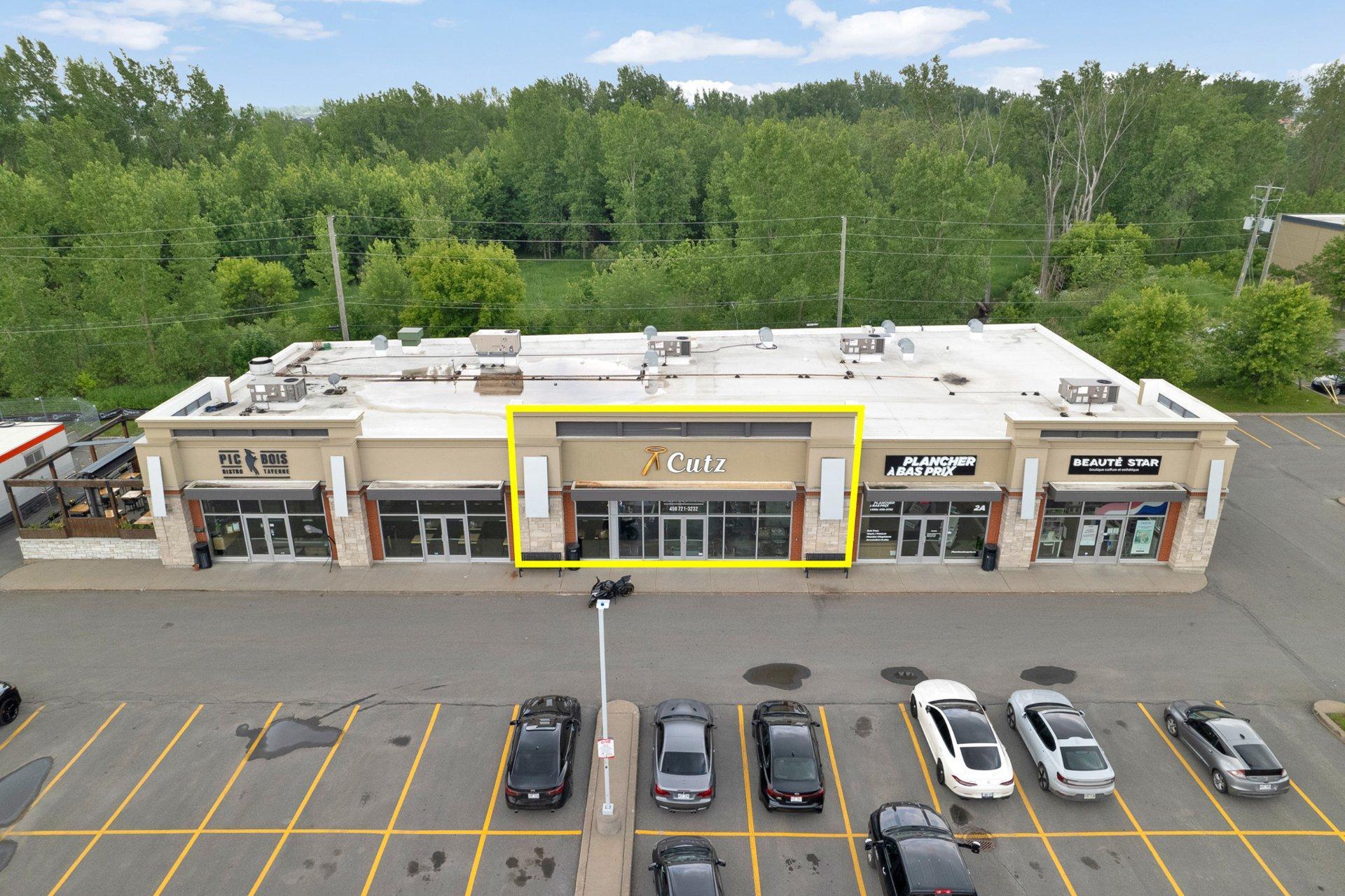









B

 - 30A


Rue Émile-Despins

, 1,
Charlemagne,




QC
J5Z3S8

