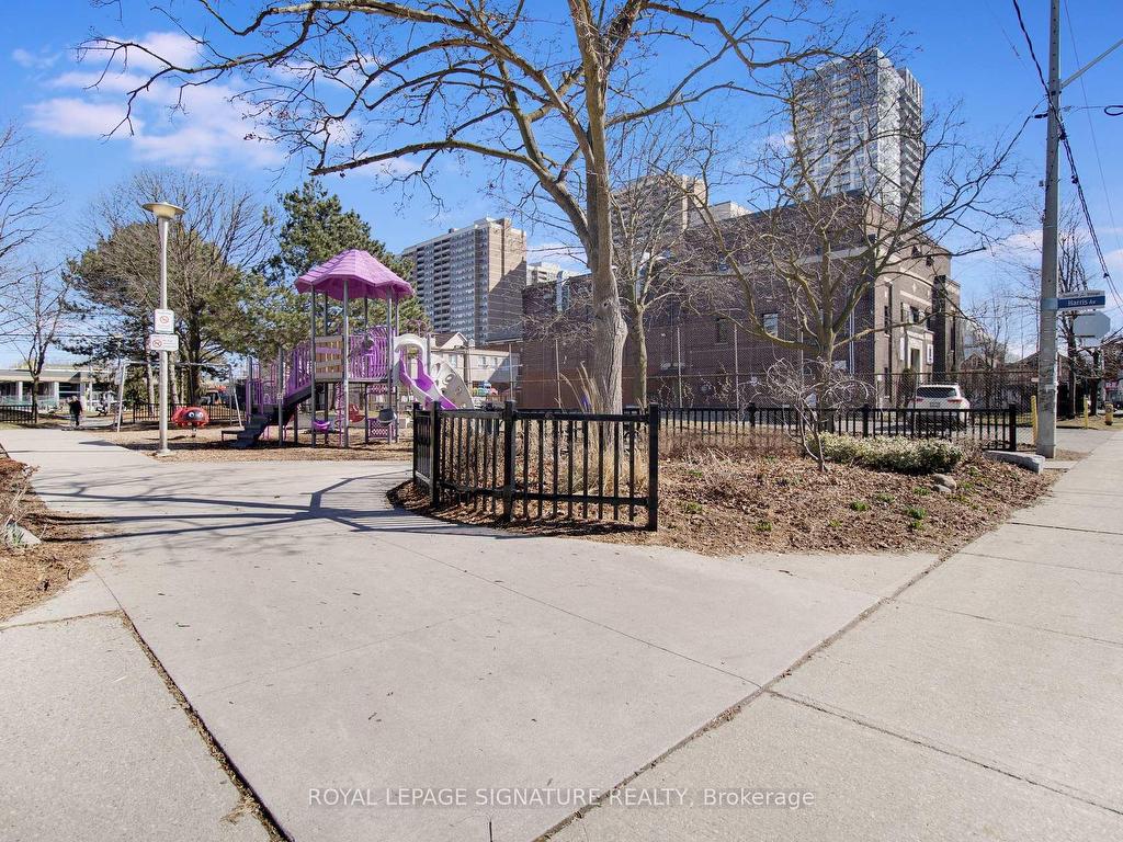 









15


CHISHOLM

Avenue,
Toronto,




ON
M4C 4V1

