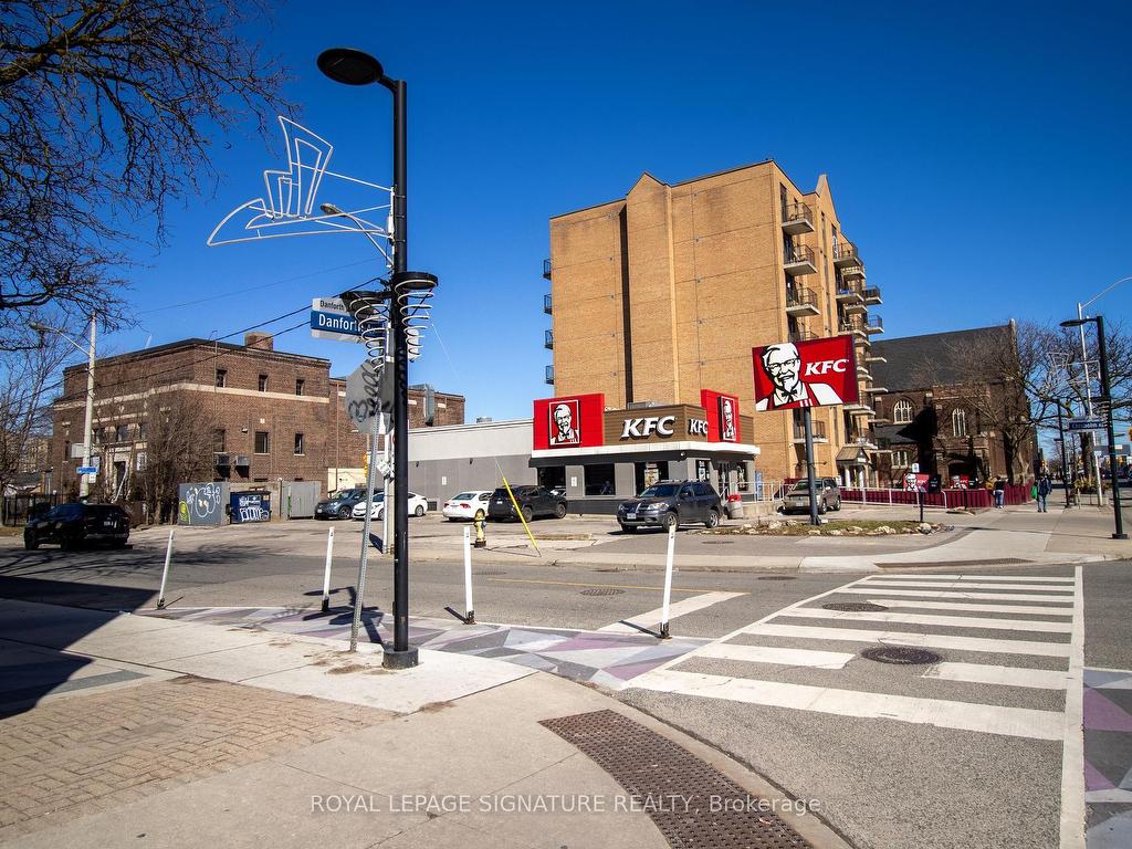 









15


CHISHOLM

Avenue,
Toronto,




ON
M4C 4V1


