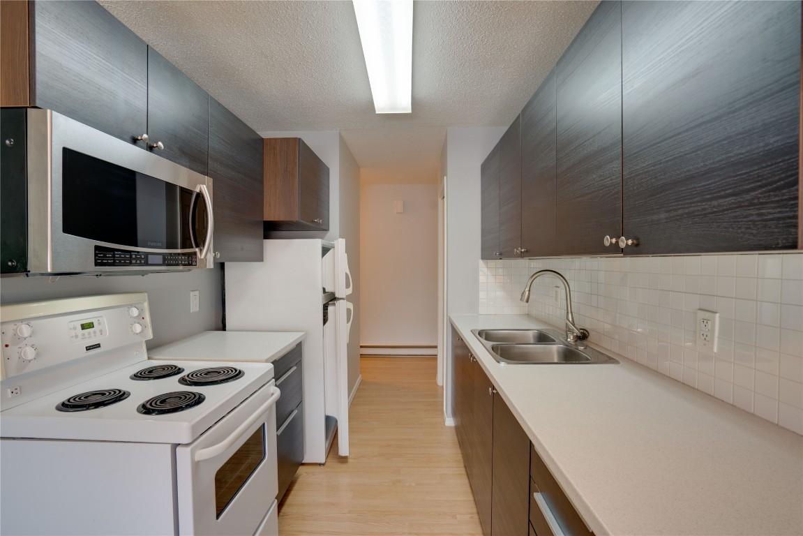 









4101


Alexis Park

Drive, 204,
Vernon,




BC
V1T 6H2

