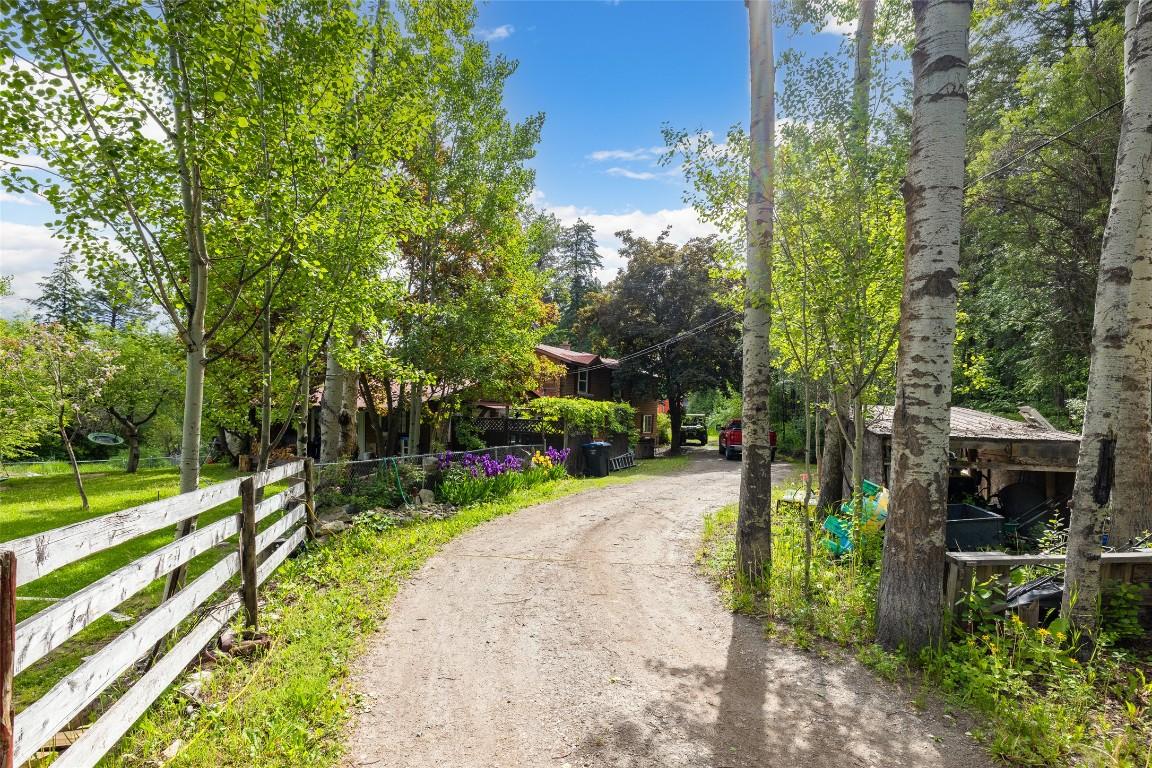 









3425


McKellar

Road,
West Kelowna,




BC
V4T 1W1

