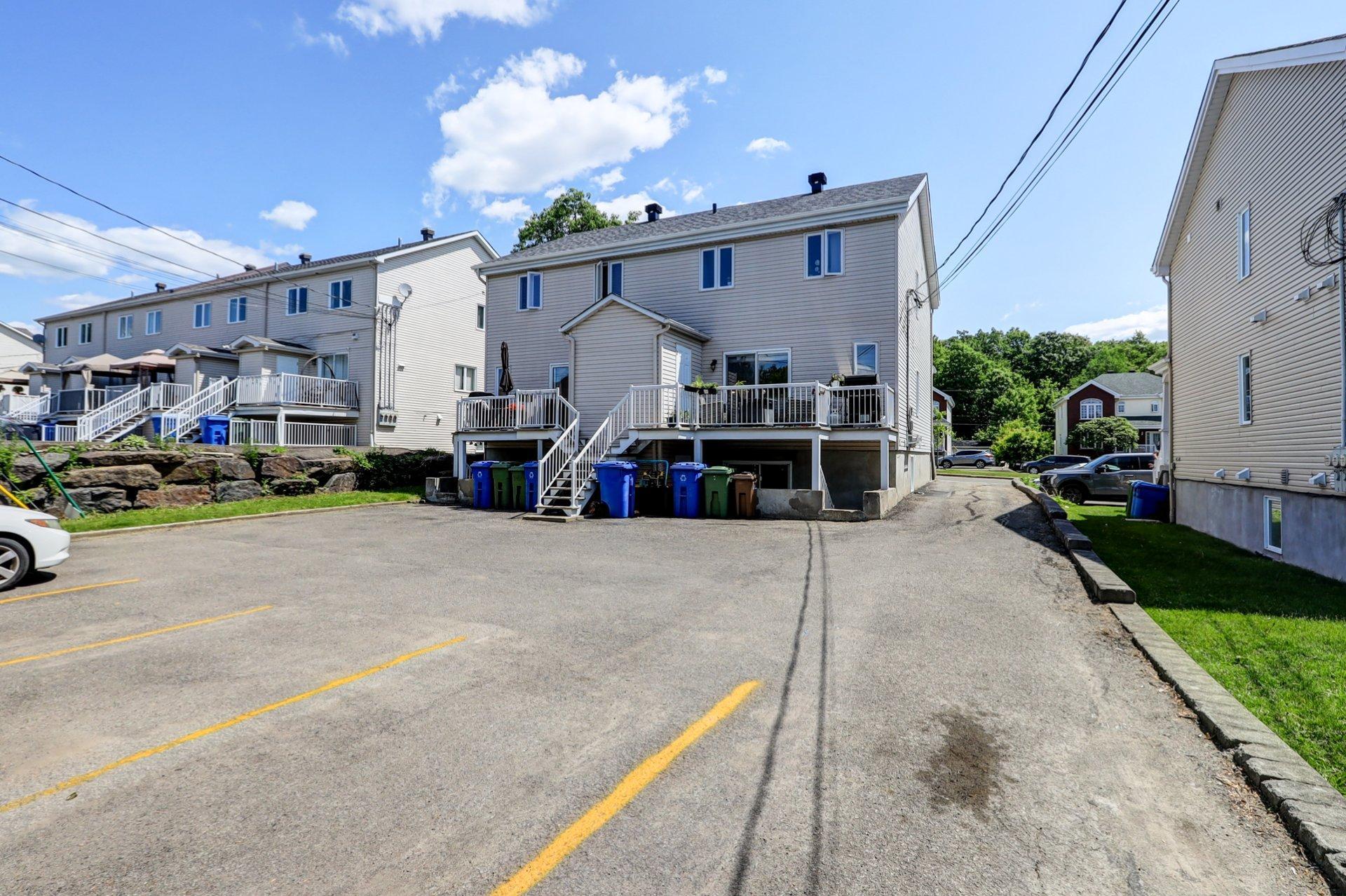 









2452

 - 2458


Rue Schulz

,
Saint-Jérôme,




QC
J7Y5B4

