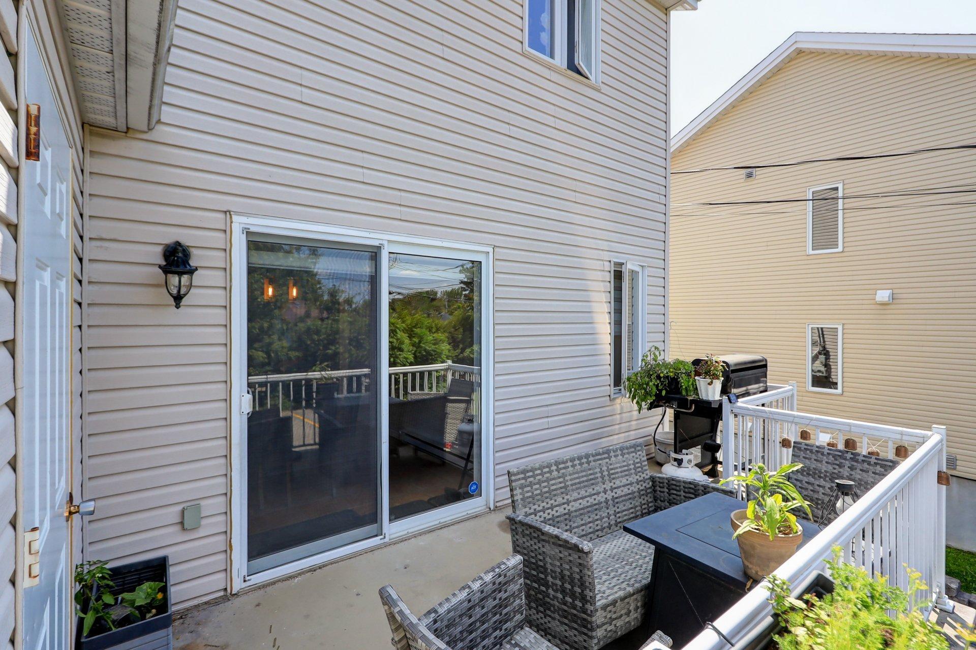 









2452

 - 2458


Rue Schulz

,
Saint-Jérôme,




QC
J7Y5B4

