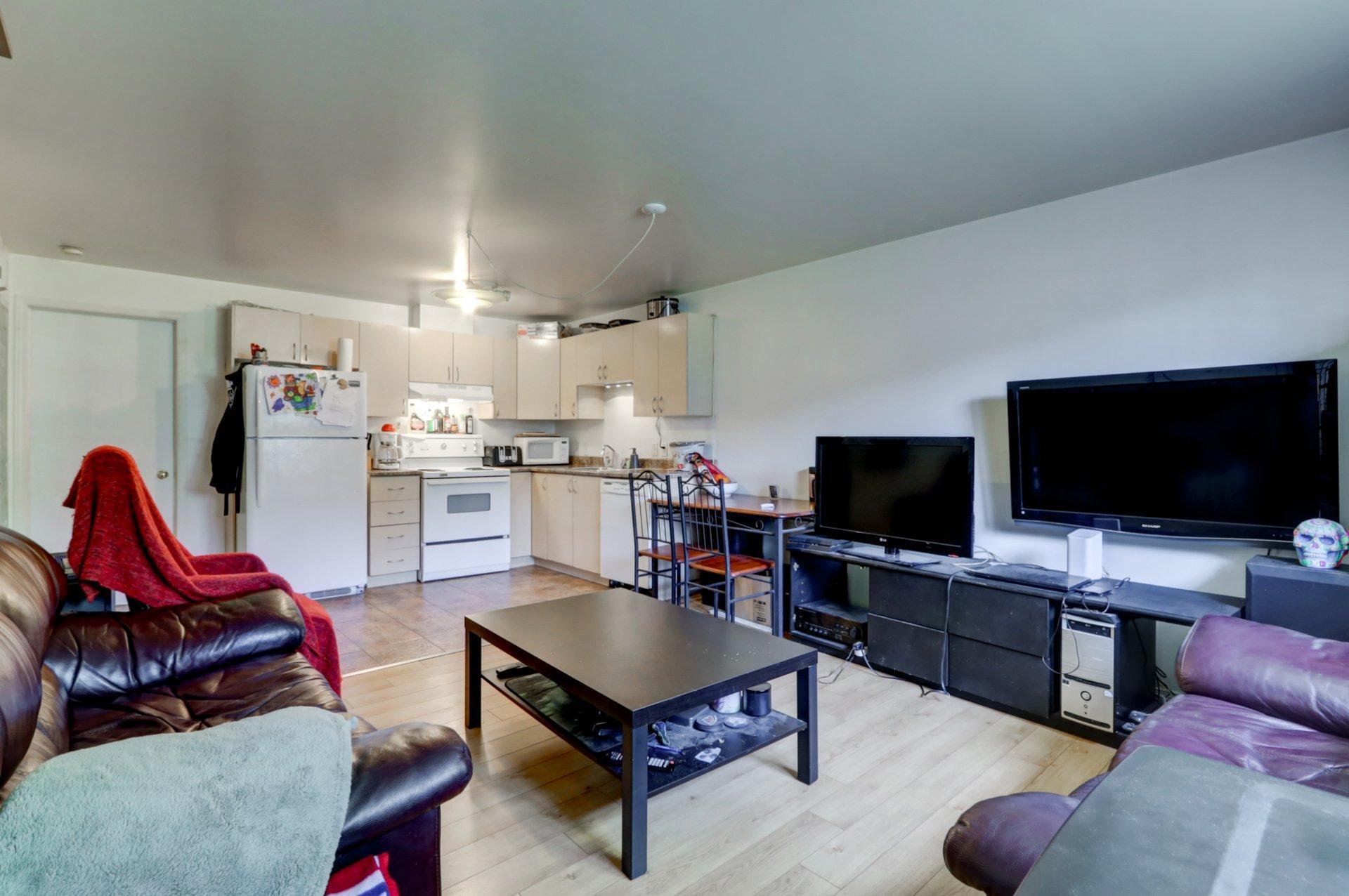









2452

 - 2458


Rue Schulz

,
Saint-Jérôme,




QC
J7Y5B4

