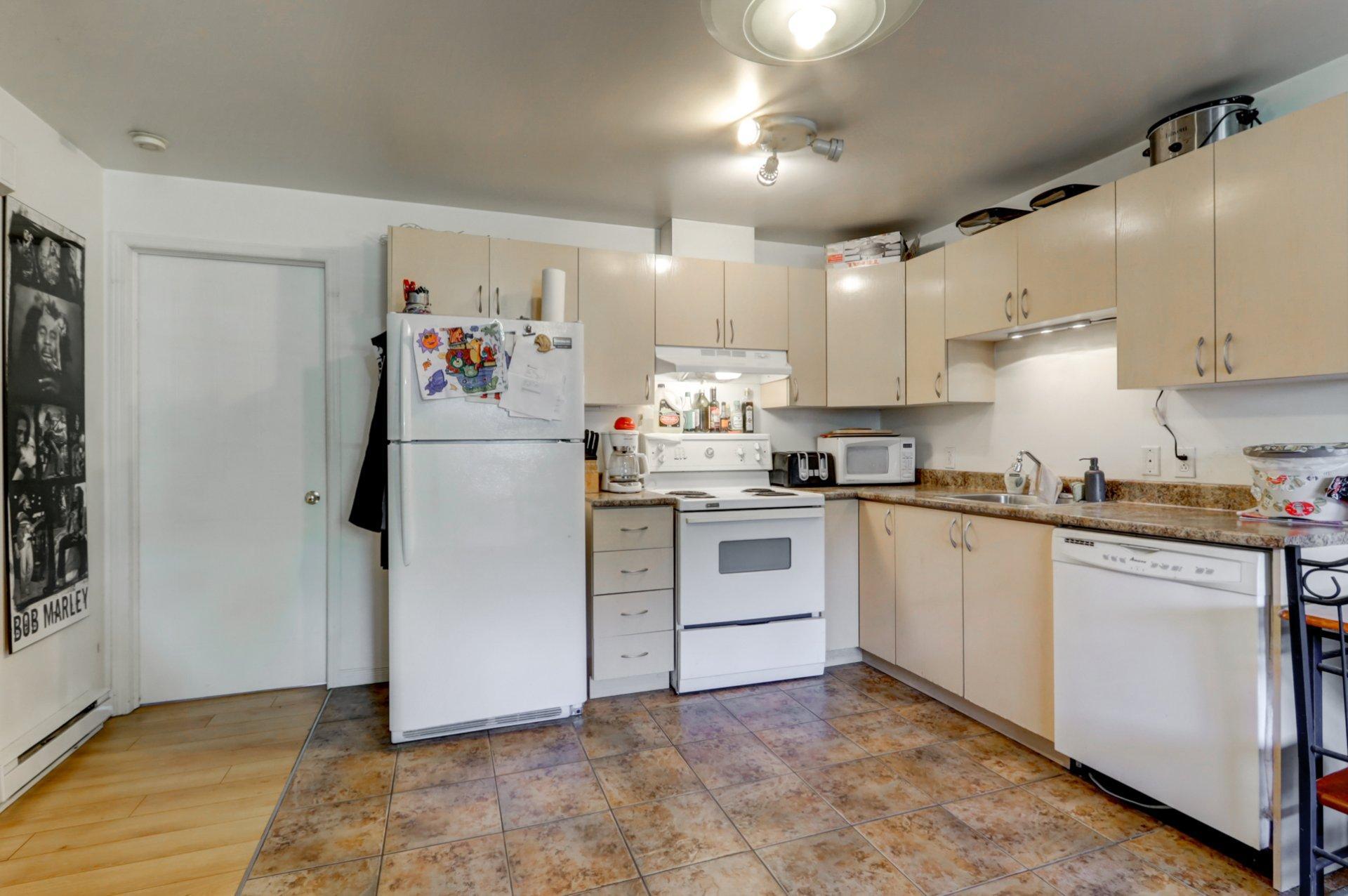 









2452

 - 2458


Rue Schulz

,
Saint-Jérôme,




QC
J7Y5B4

