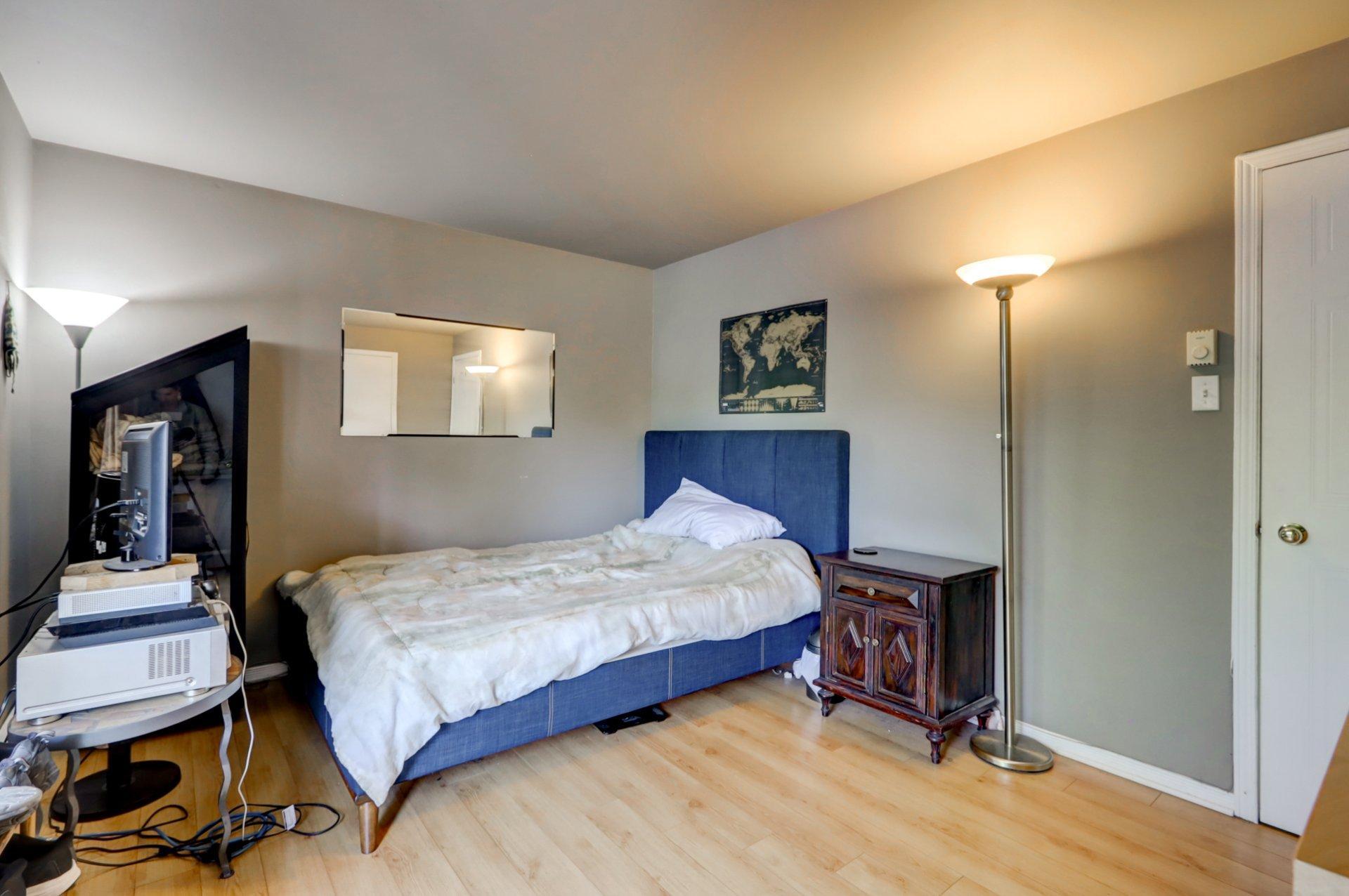 









2452

 - 2458


Rue Schulz

,
Saint-Jérôme,




QC
J7Y5B4

