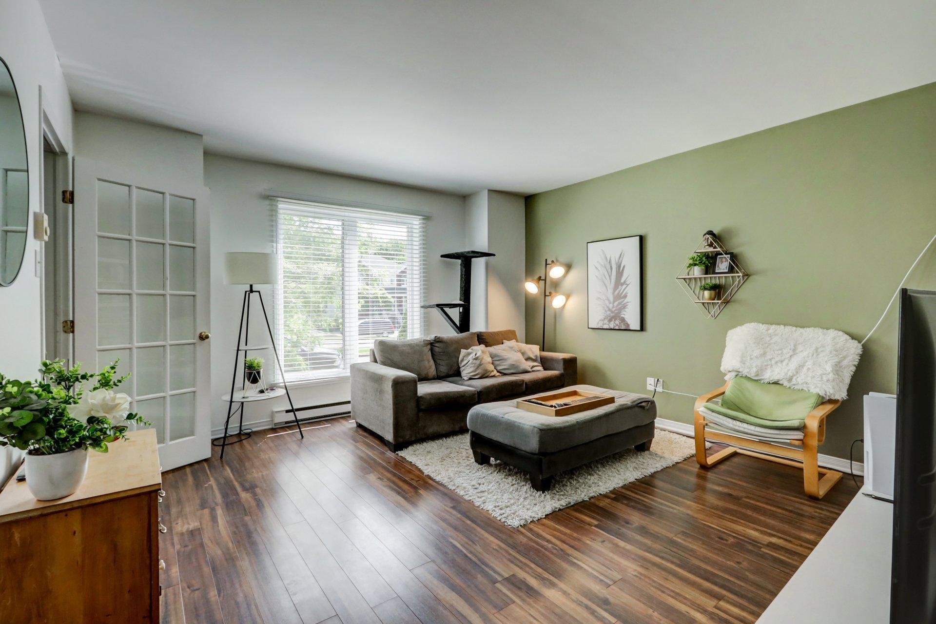 









2452

 - 2458


Rue Schulz

,
Saint-Jérôme,




QC
J7Y5B4

