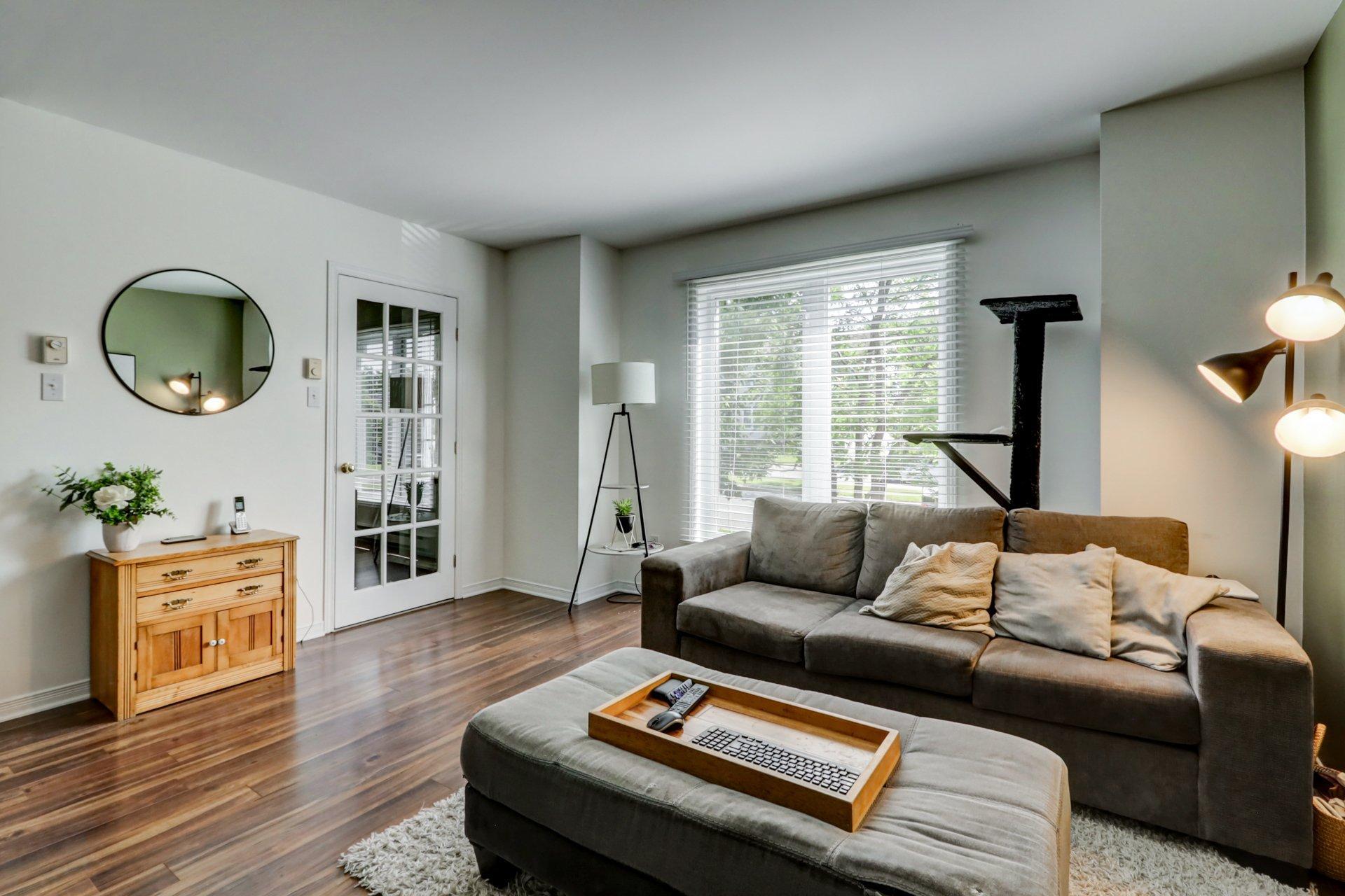 









2452

 - 2458


Rue Schulz

,
Saint-Jérôme,




QC
J7Y5B4


