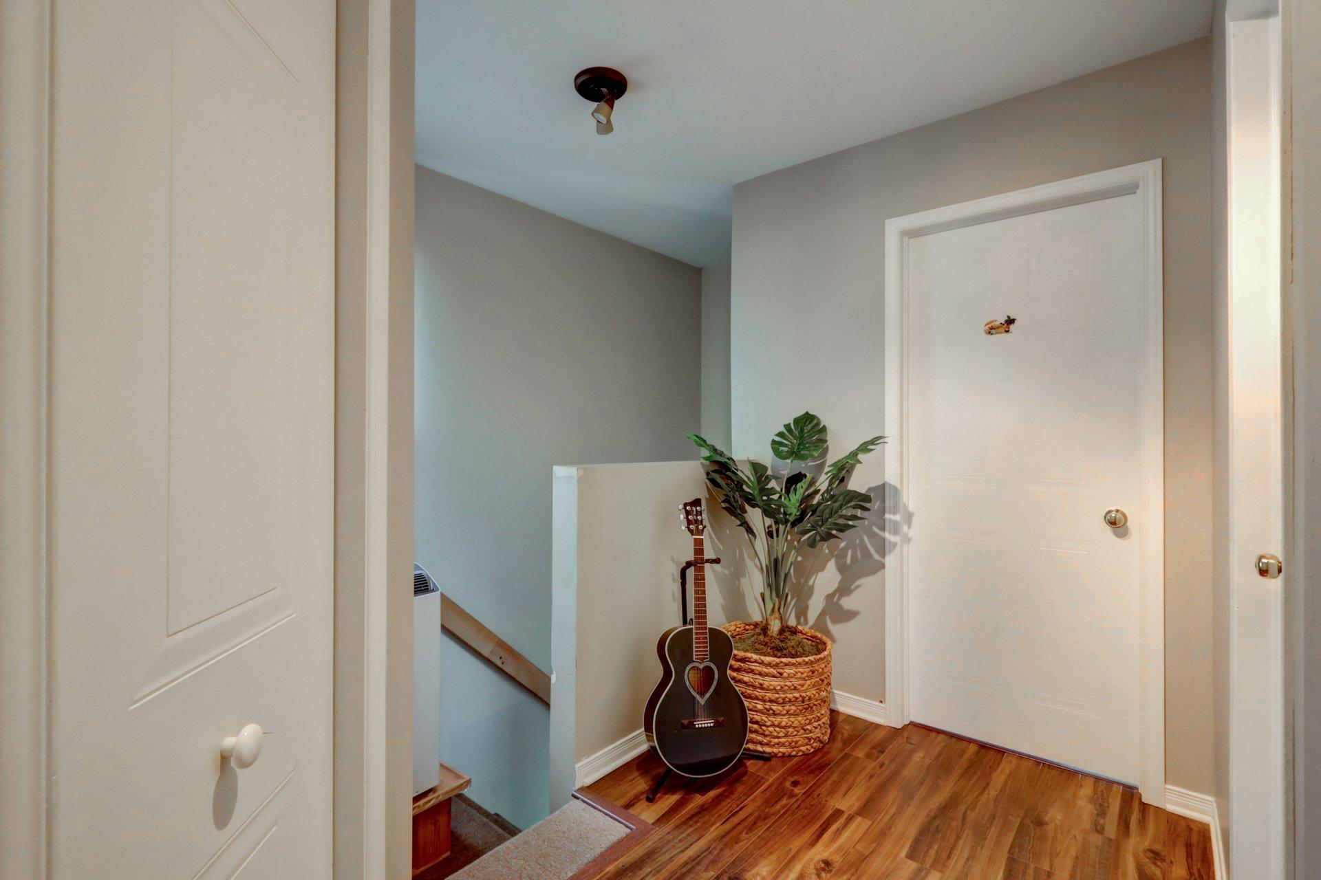 









2452

 - 2458


Rue Schulz

,
Saint-Jérôme,




QC
J7Y5B4

