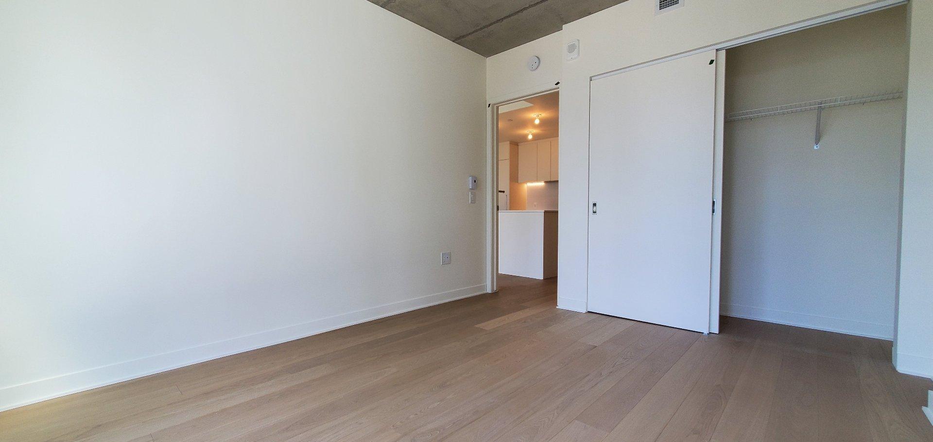 









360


Rue Mayor

, 1606,
Montréal (Ville-Marie),




QC
H3A0J4

