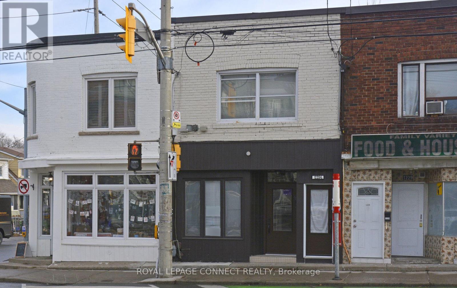 












1229A WOODBINE MAIN FLOOR AVENUE

,
Toronto,




Ontario
M4C4E1

