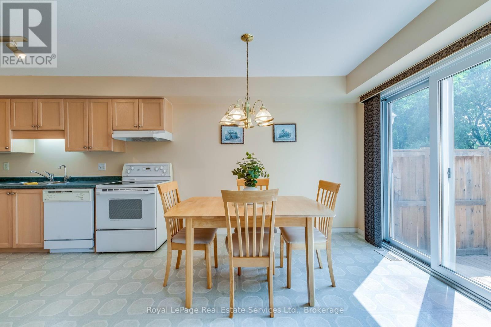 












59 WATERCRESS COURT

,
Kitchener,




Ontario
N2E3S7

