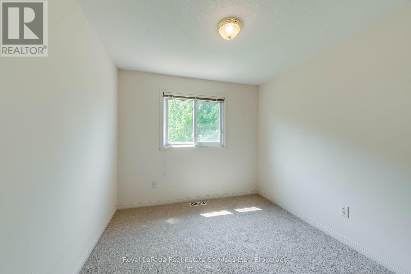 












59 WATERCRESS COURT

,
Kitchener,




Ontario
N2E3S7

