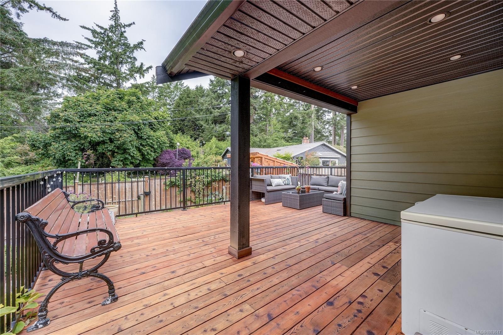 









1821


Brooks

Rd,
Sooke,




BC
V9Z 0P9

