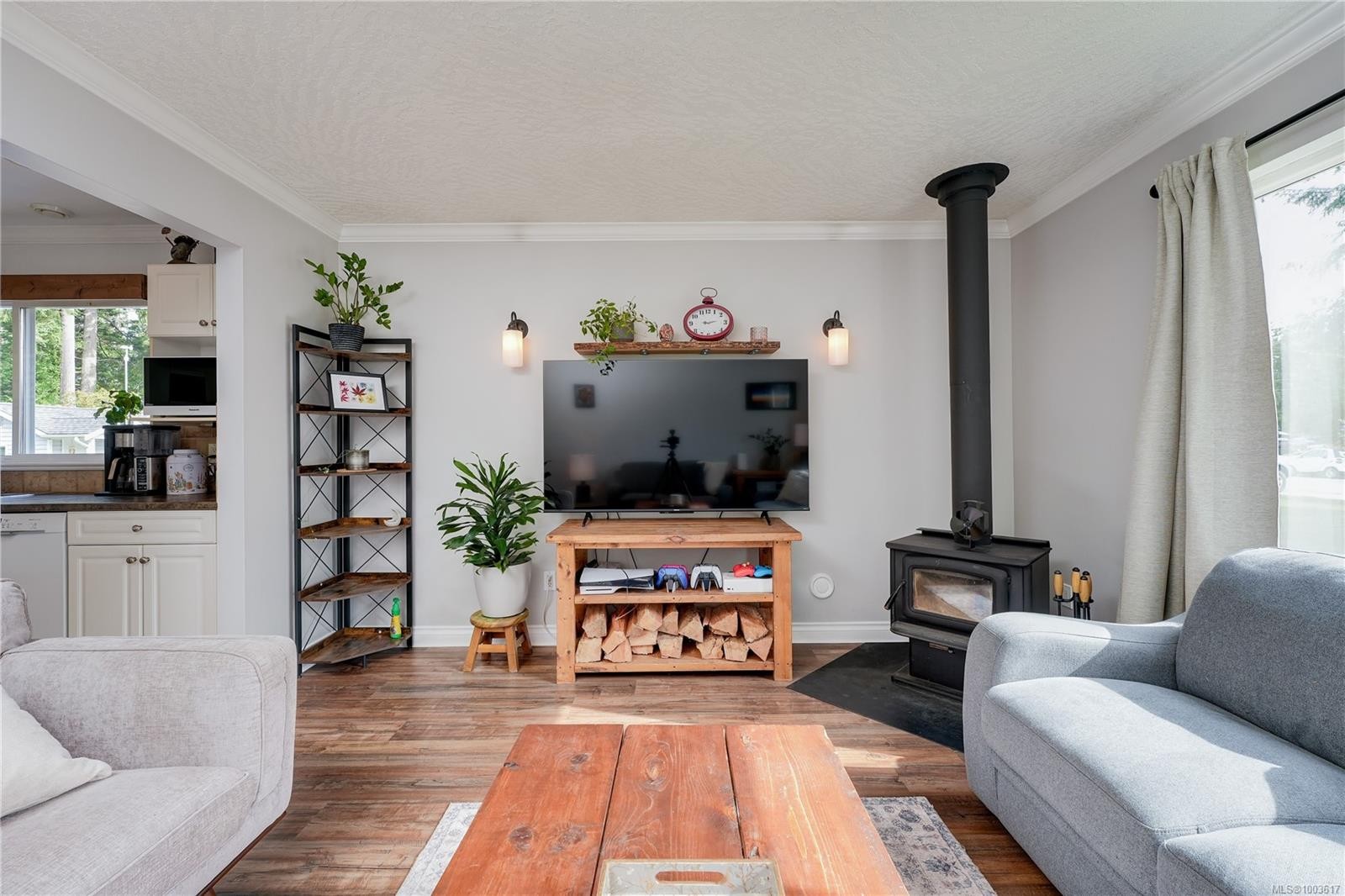 









1821


Brooks

Rd,
Sooke,




BC
V9Z 0P9

