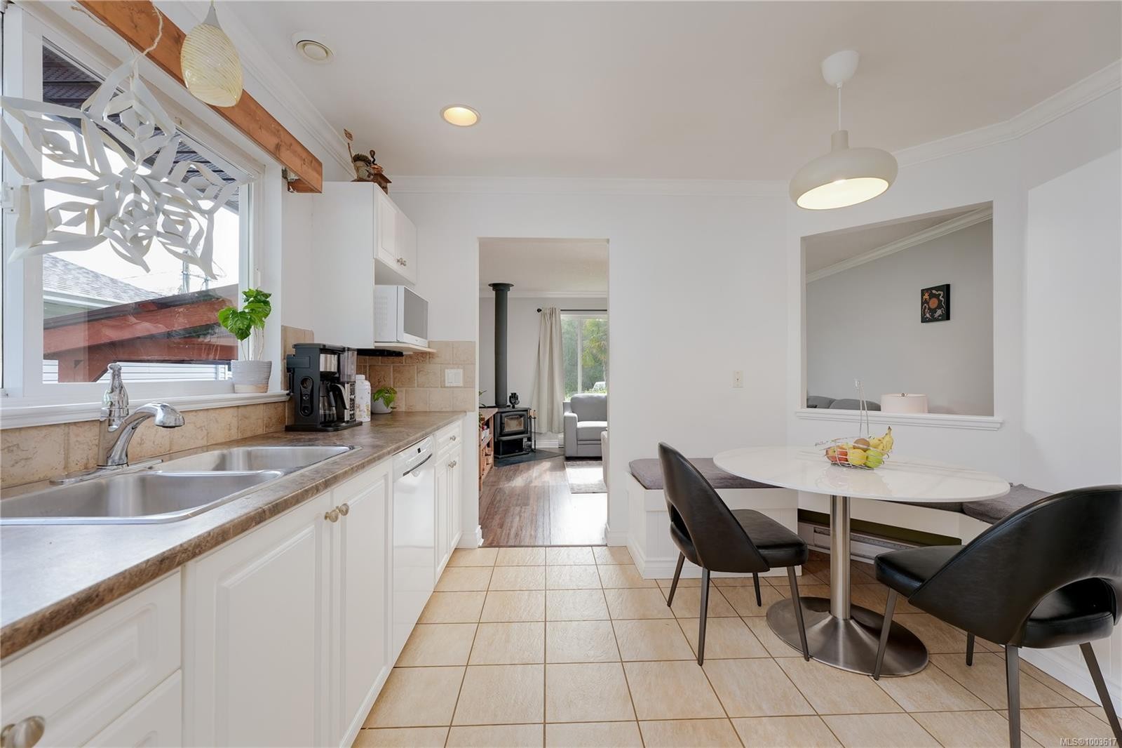 









1821


Brooks

Rd,
Sooke,




BC
V9Z 0P9

