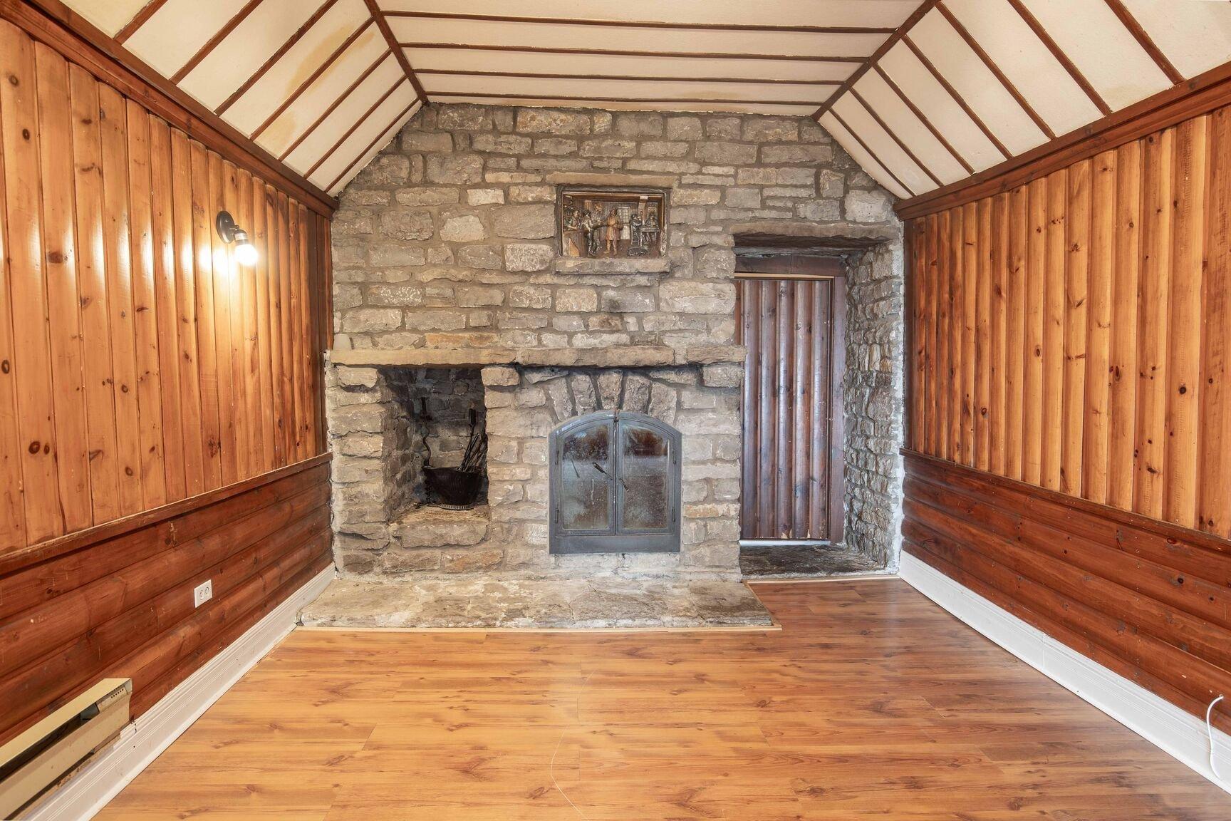 









128


Rue de la Cédrière

,
Gatineau (Aylmer),




QC
J9H2T4

