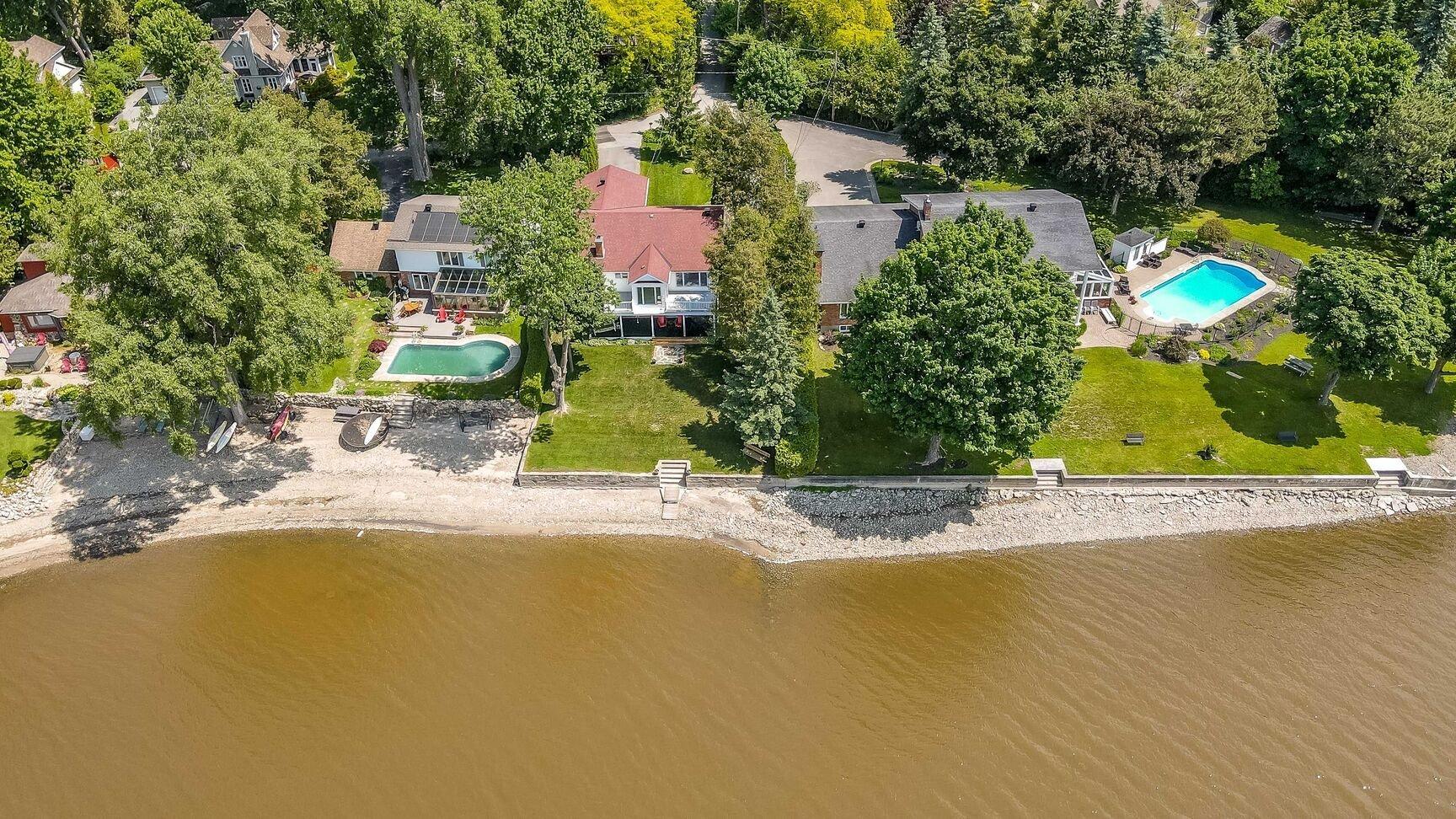 









128


Rue de la Cédrière

,
Gatineau (Aylmer),




QC
J9H2T4

