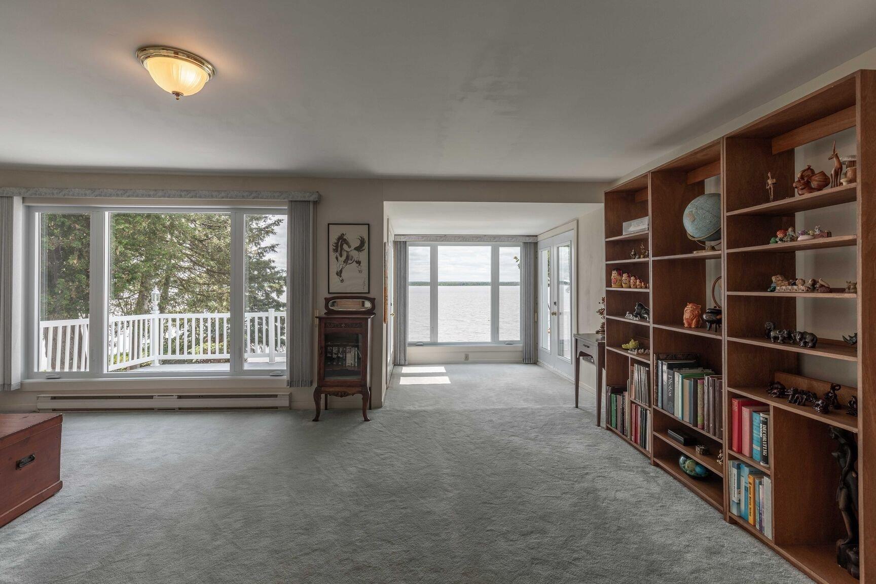 









128


Rue de la Cédrière

,
Gatineau (Aylmer),




QC
J9H2T4

