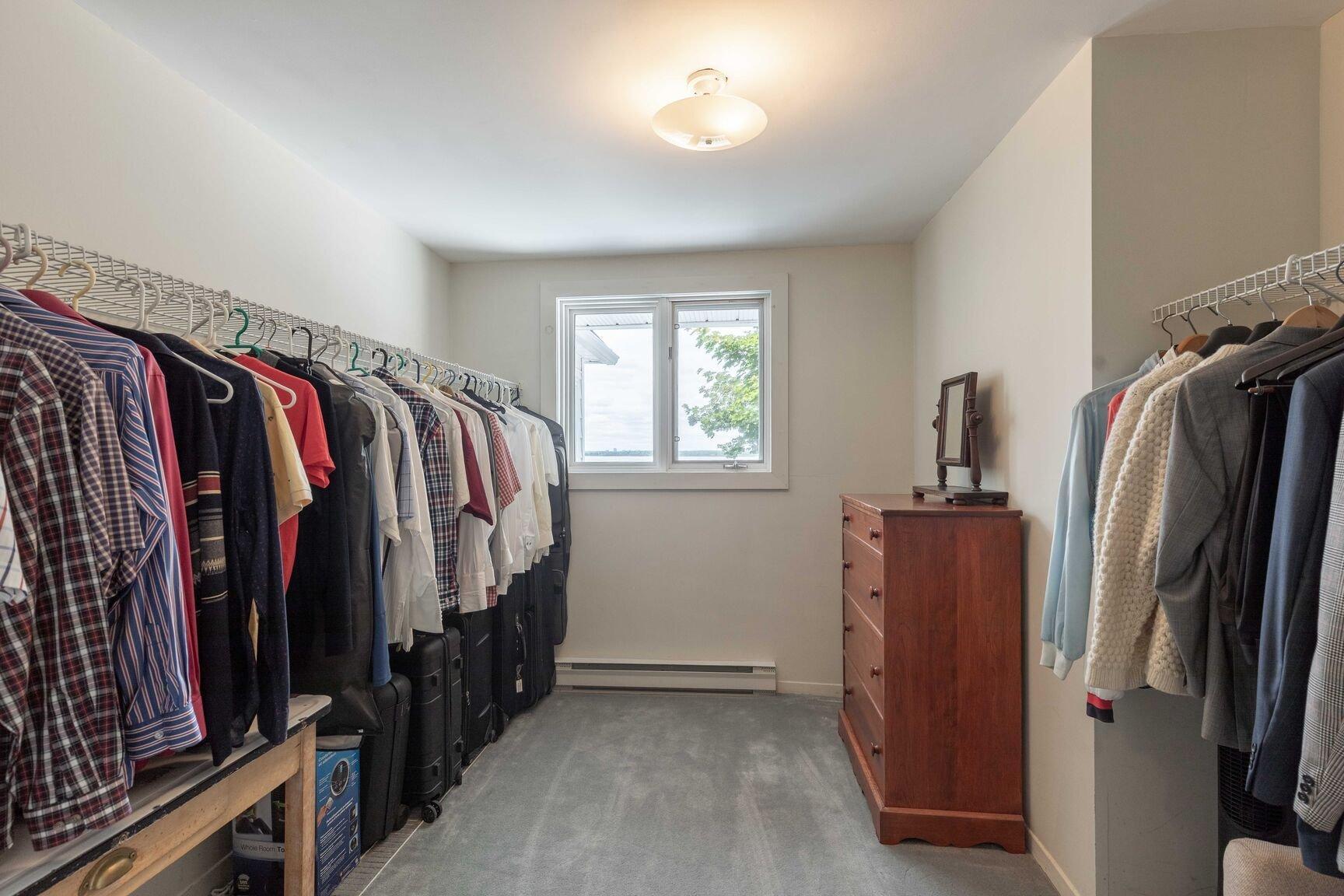 









128


Rue de la Cédrière

,
Gatineau (Aylmer),




QC
J9H2T4

