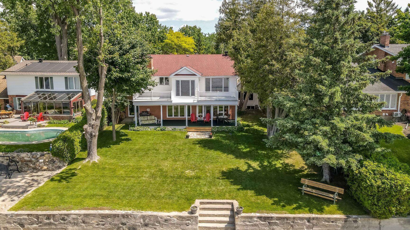 









128


Rue de la Cédrière

,
Gatineau (Aylmer),




QC
J9H2T4

