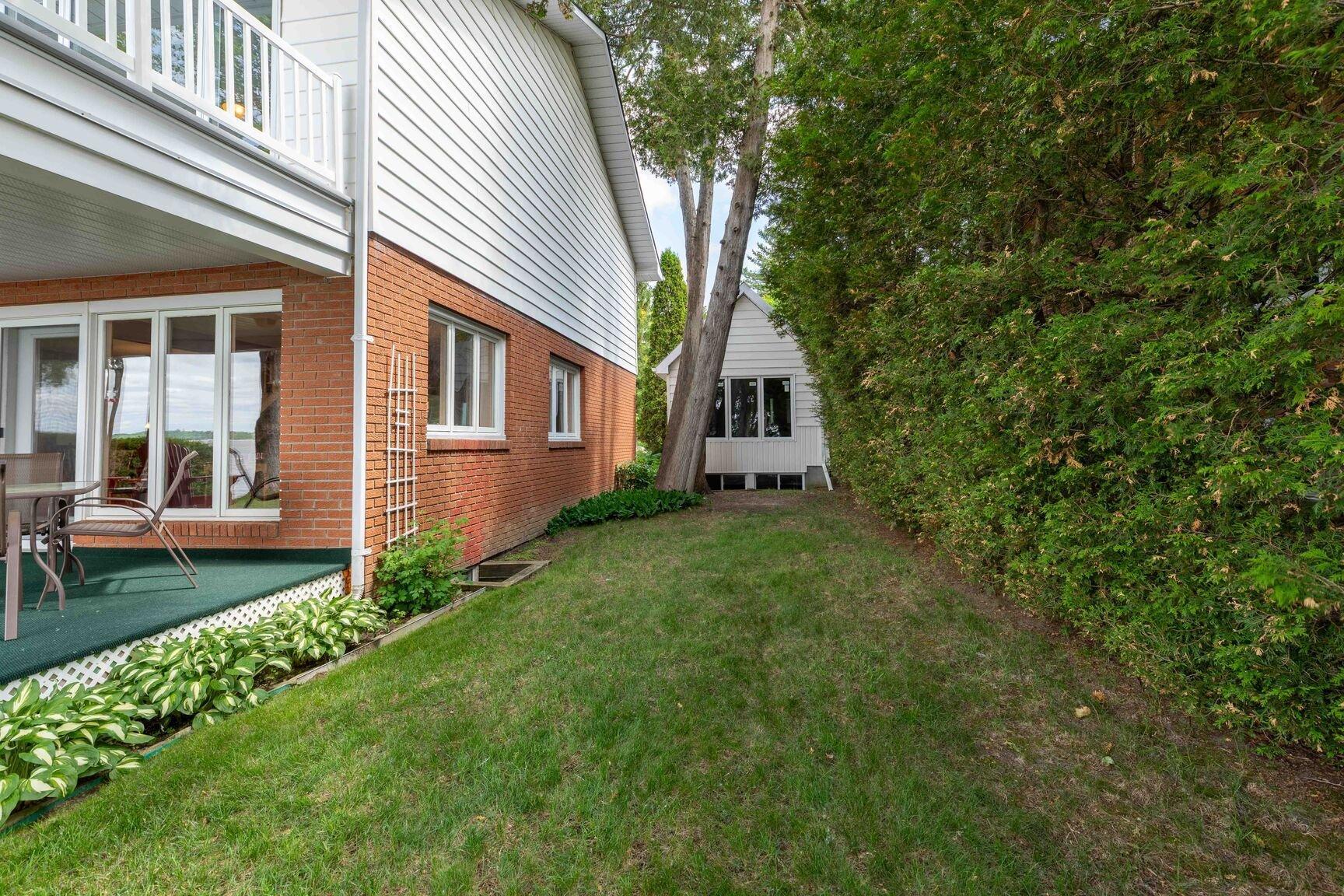 









128


Rue de la Cédrière

,
Gatineau (Aylmer),




QC
J9H2T4

