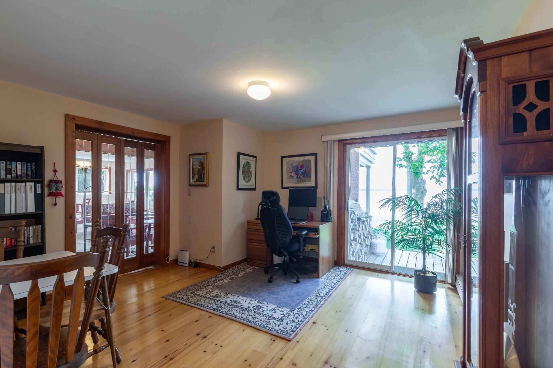 









128


Rue de la Cédrière

,
Gatineau (Aylmer),




QC
J9H2T4

