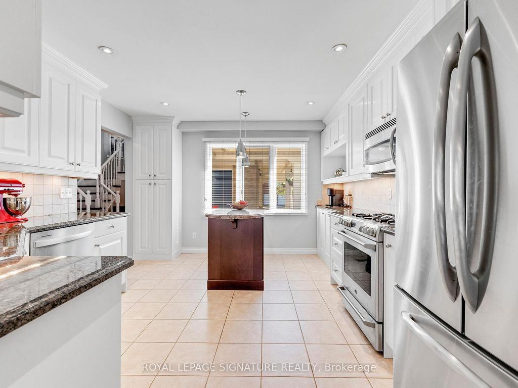 









6127


Leeside

Crescent,
Mississauga,




ON
L5M 5K7


