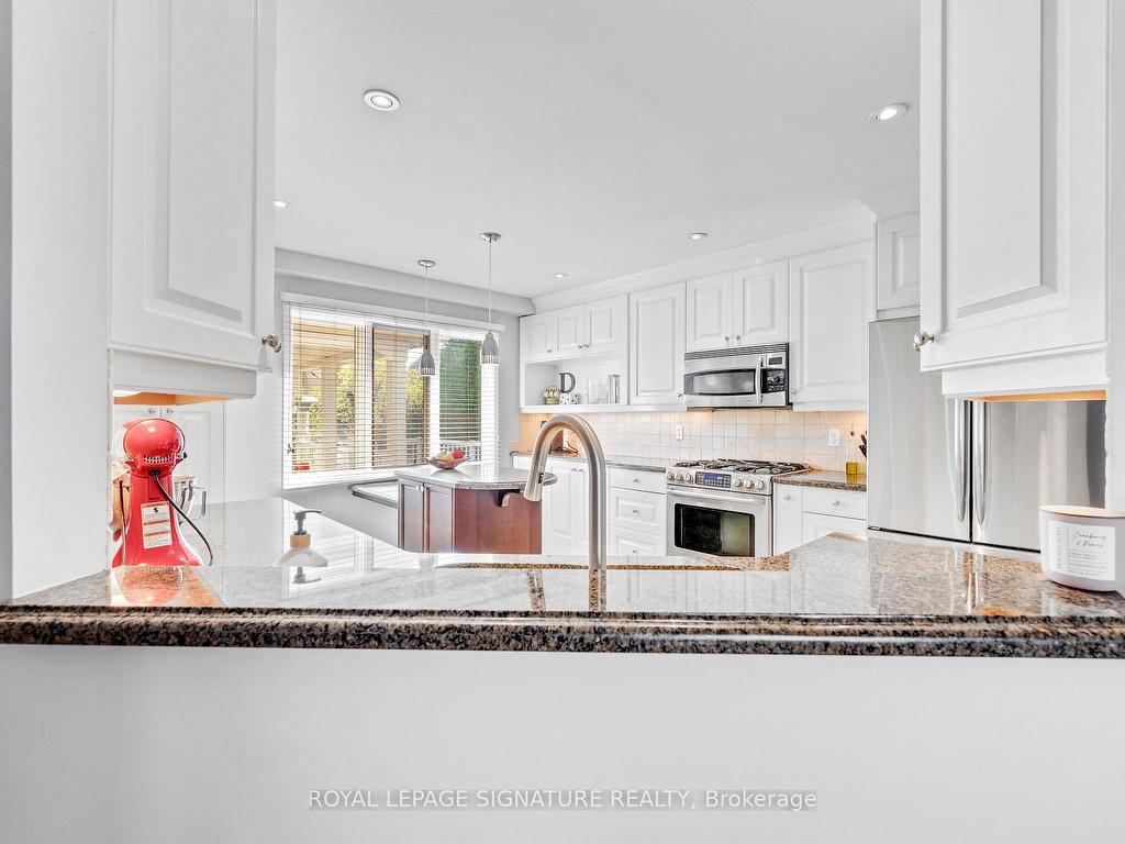 









6127


Leeside

Crescent,
Mississauga,




ON
L5M 5K7


