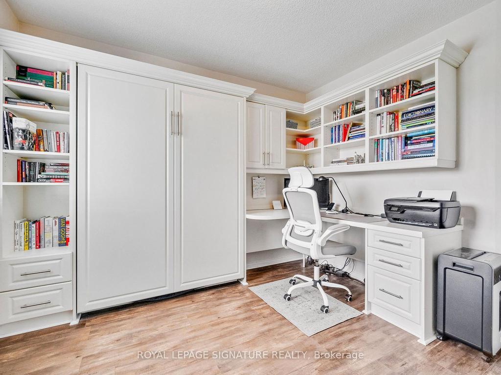 









6127


Leeside

Crescent,
Mississauga,




ON
L5M 5K7

