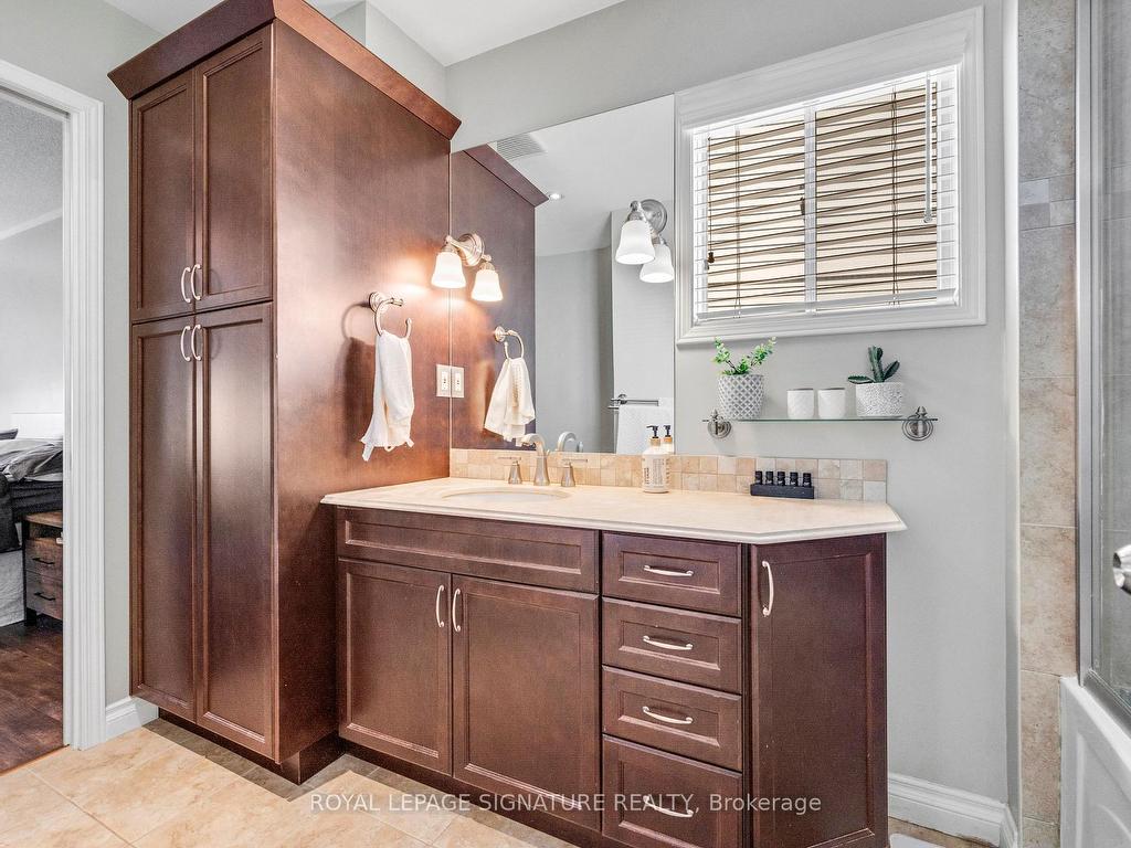 









6127


Leeside

Crescent,
Mississauga,




ON
L5M 5K7

