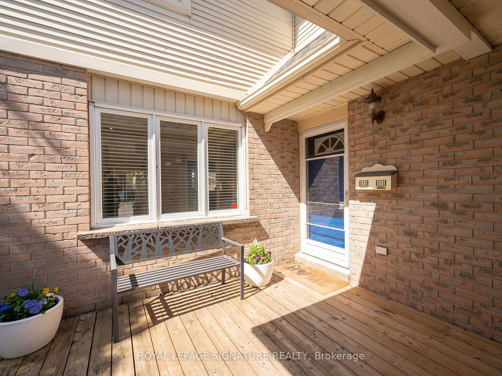 









6127


Leeside

Crescent,
Mississauga,




ON
L5M 5K7

