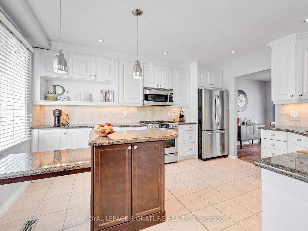 









6127


Leeside

Crescent,
Mississauga,




ON
L5M 5K7

