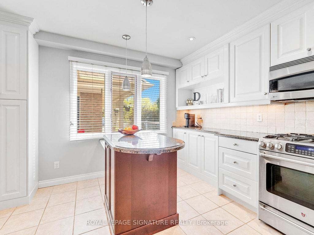 









6127


Leeside

Crescent,
Mississauga,




ON
L5M 5K7

