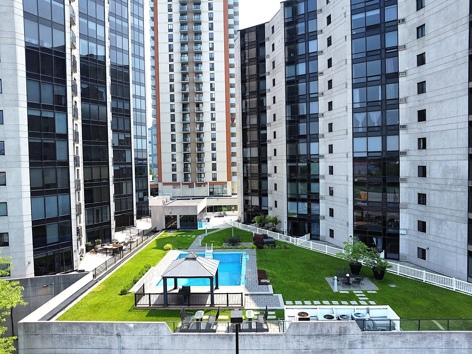 









45


Place Charles-Le Moyne

, 104,
Longueuil (Le Vieux-Longueuil),




QC
J4K5G5

