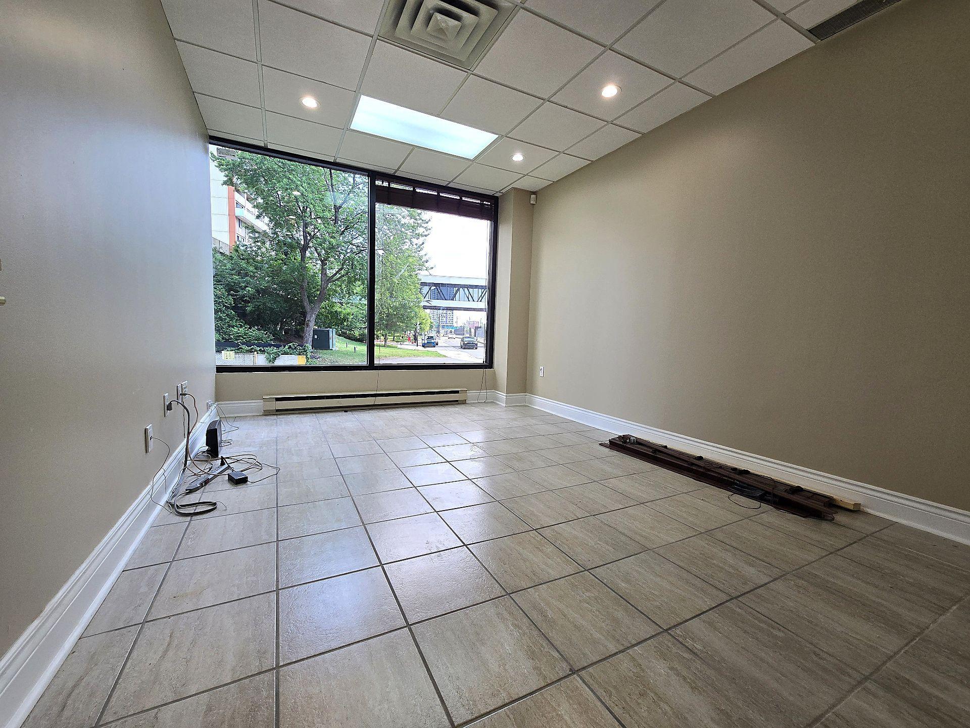 









45


Place Charles-Le Moyne

, 104,
Longueuil (Le Vieux-Longueuil),




QC
J4K5G5

