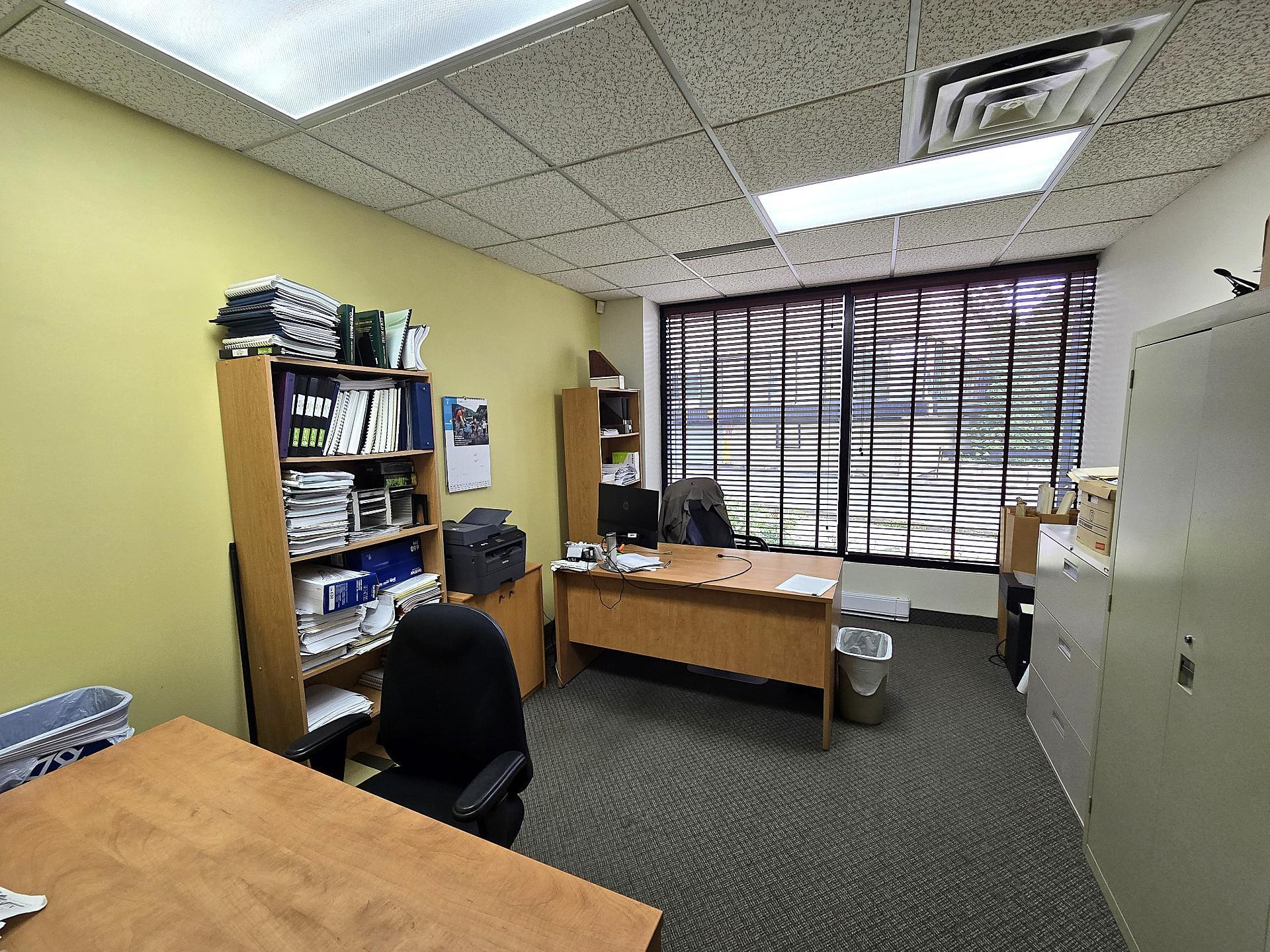 









45


Place Charles-Le Moyne

, 104,
Longueuil (Le Vieux-Longueuil),




QC
J4K5G5

