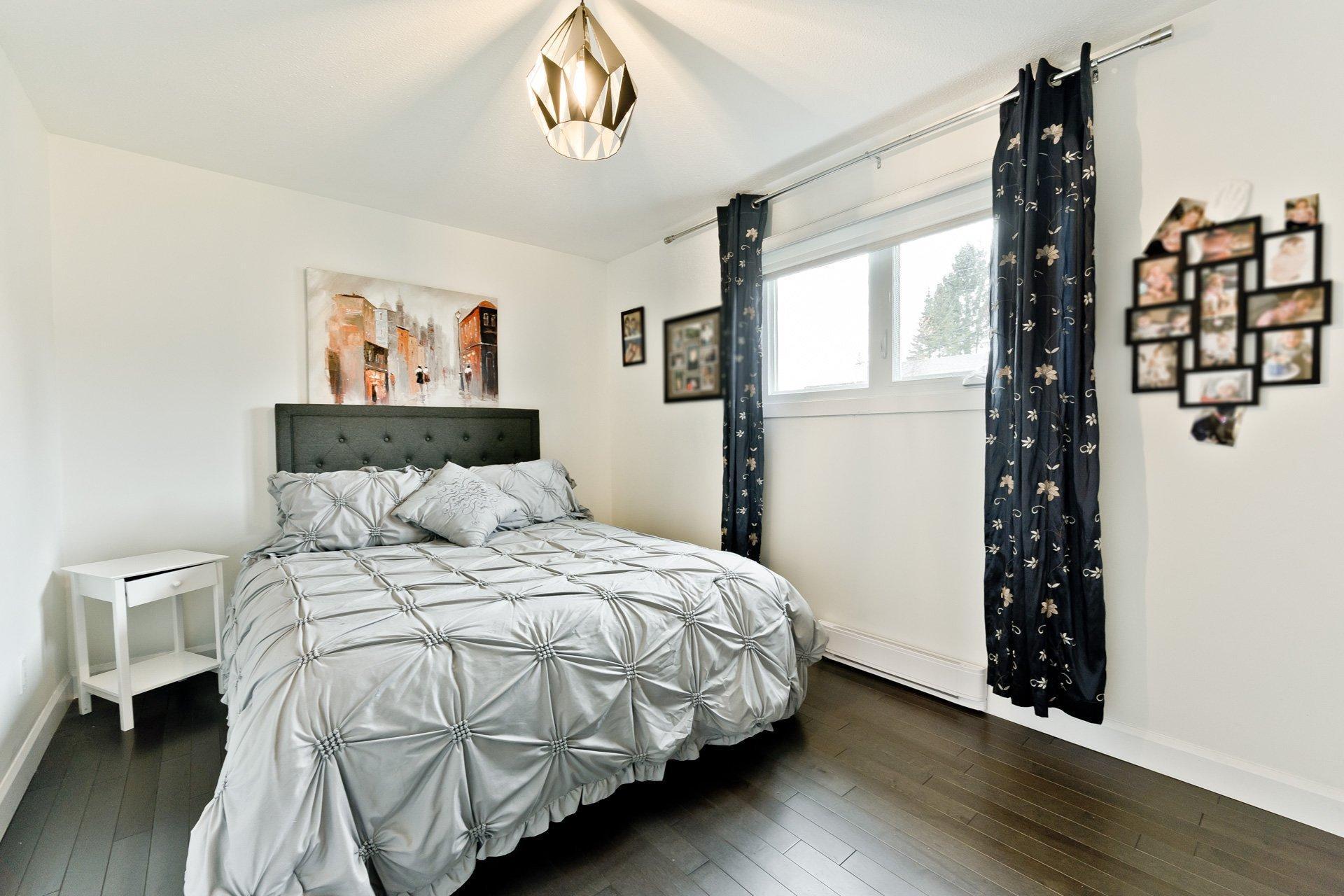 









285


Rue Lionel

,
Magog,




QC
J1X3C6

