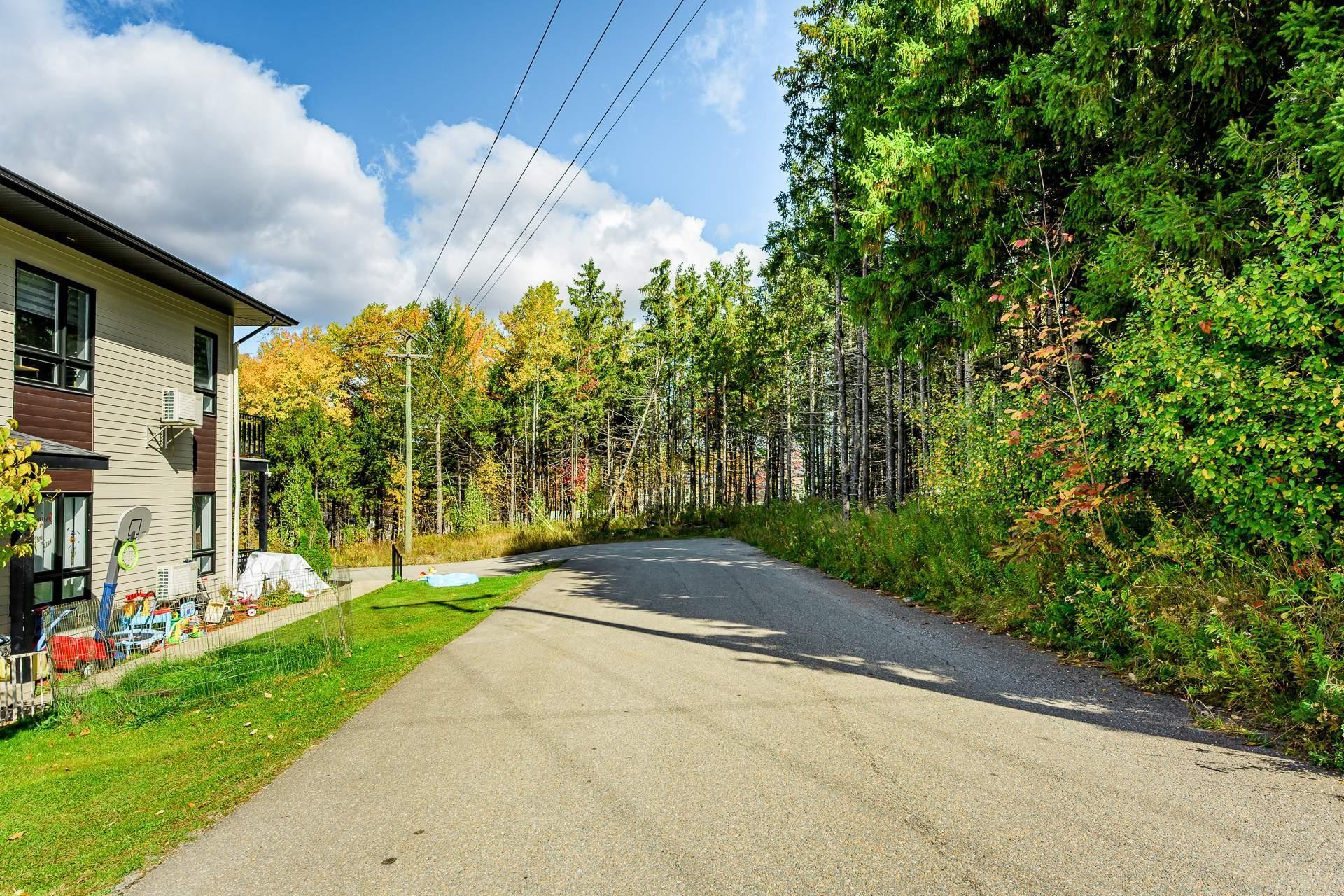 









1713

 - 1719


Rue Principale E.

,
Magog,




QC
J1X1Z8

