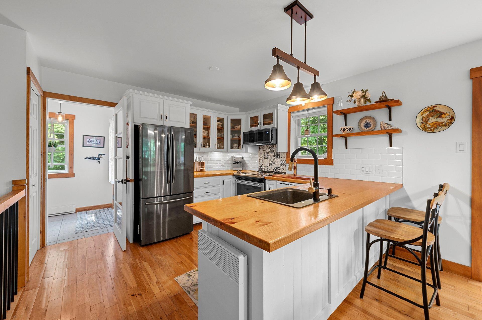 









36


Ch. des Papillons

,
Sainte-Anne-des-Lacs,




QC
J0R1B0

