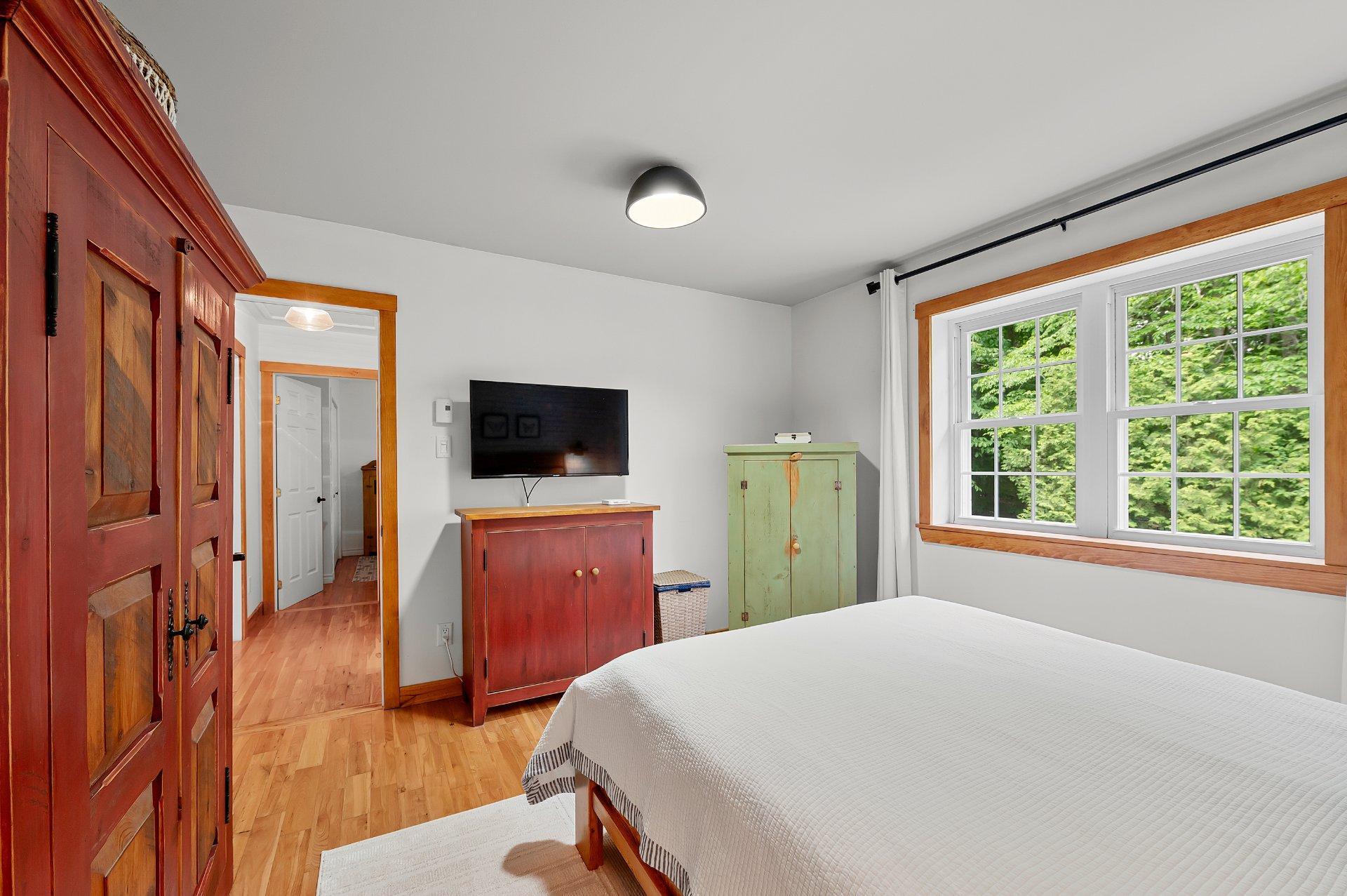 









36


Ch. des Papillons

,
Sainte-Anne-des-Lacs,




QC
J0R1B0

